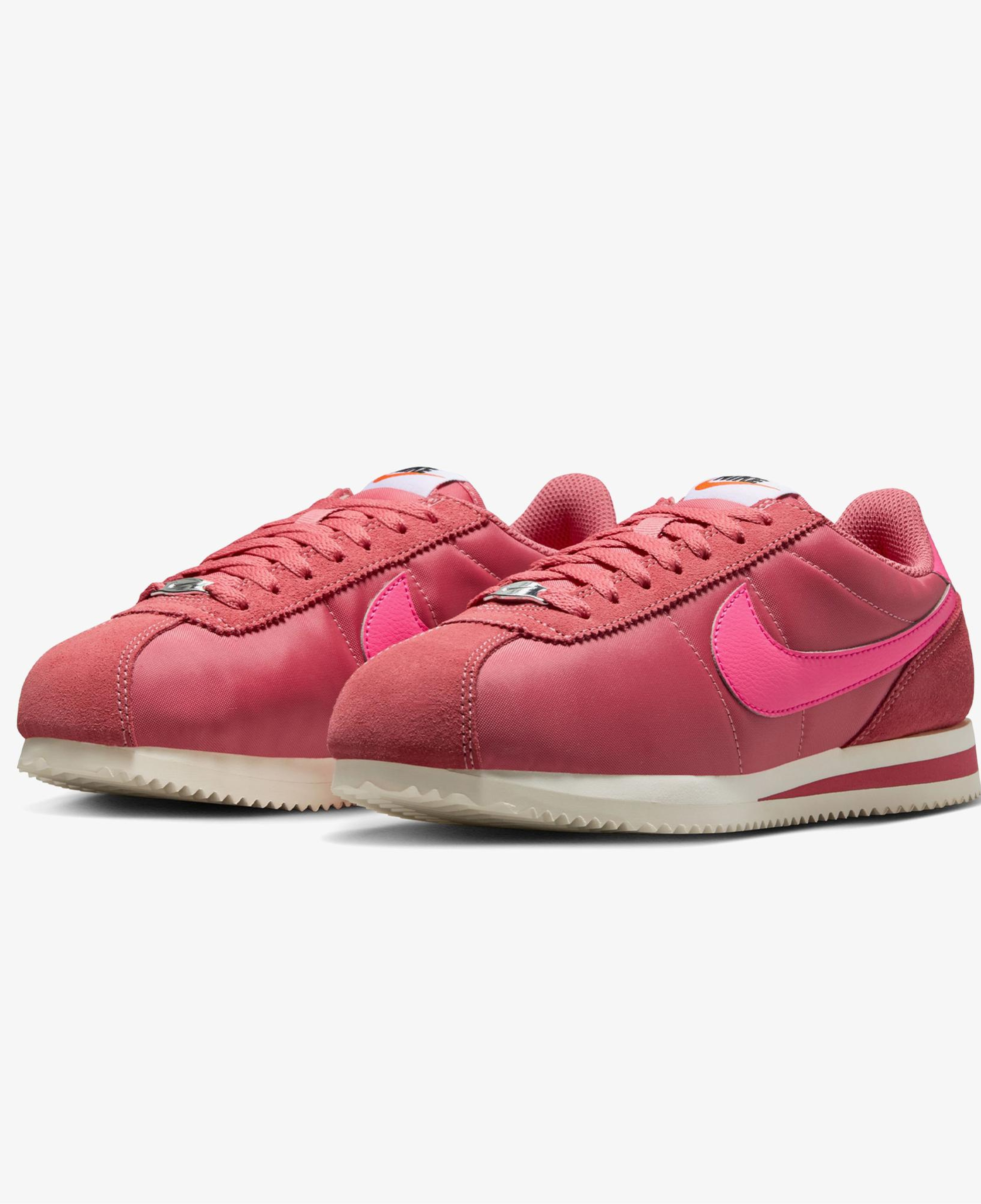 Nike Cortez Kadın Pembe Spor Ayakkabı