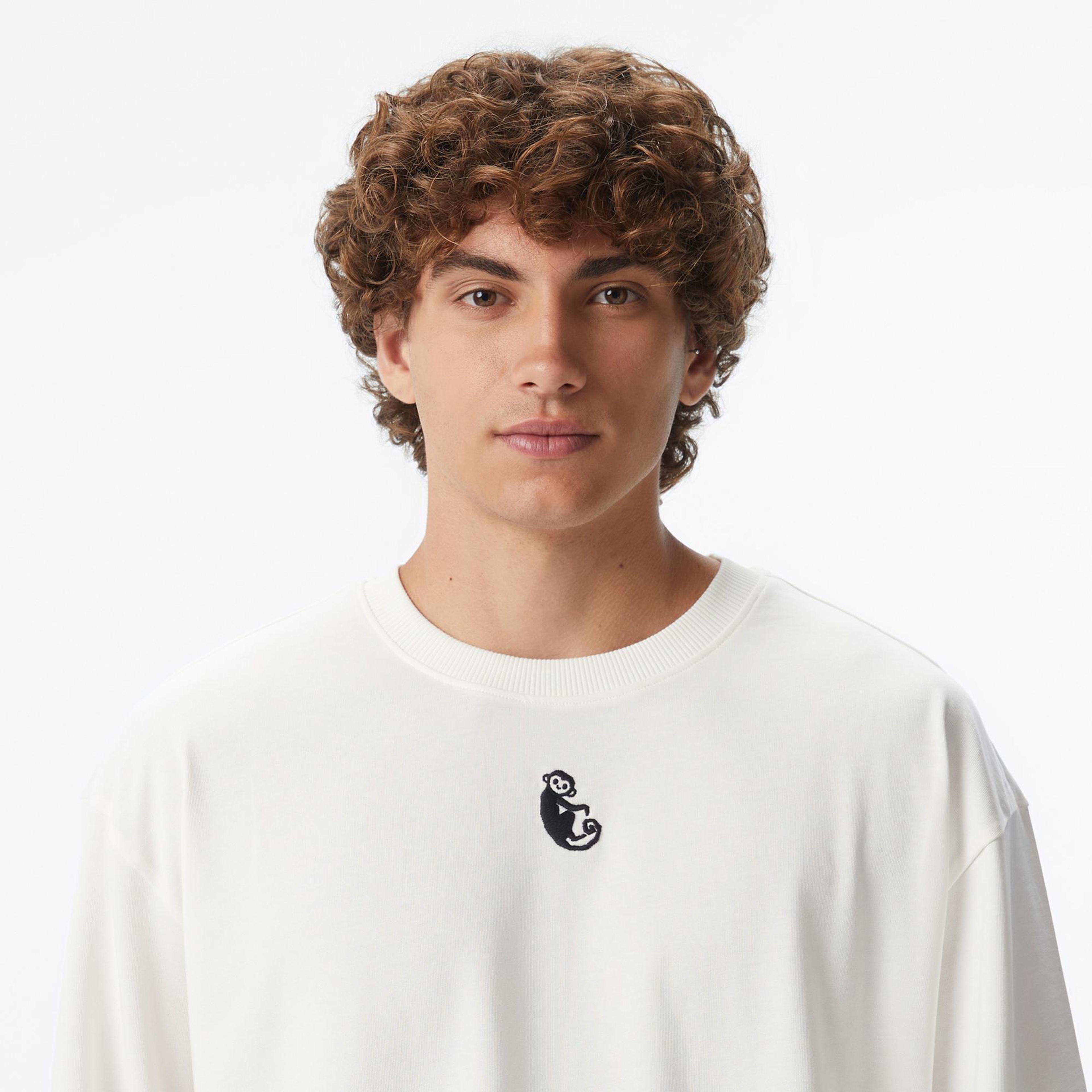 UNITED4 x Monkey Project We Are Family Unisex Beyaz T-Shirt