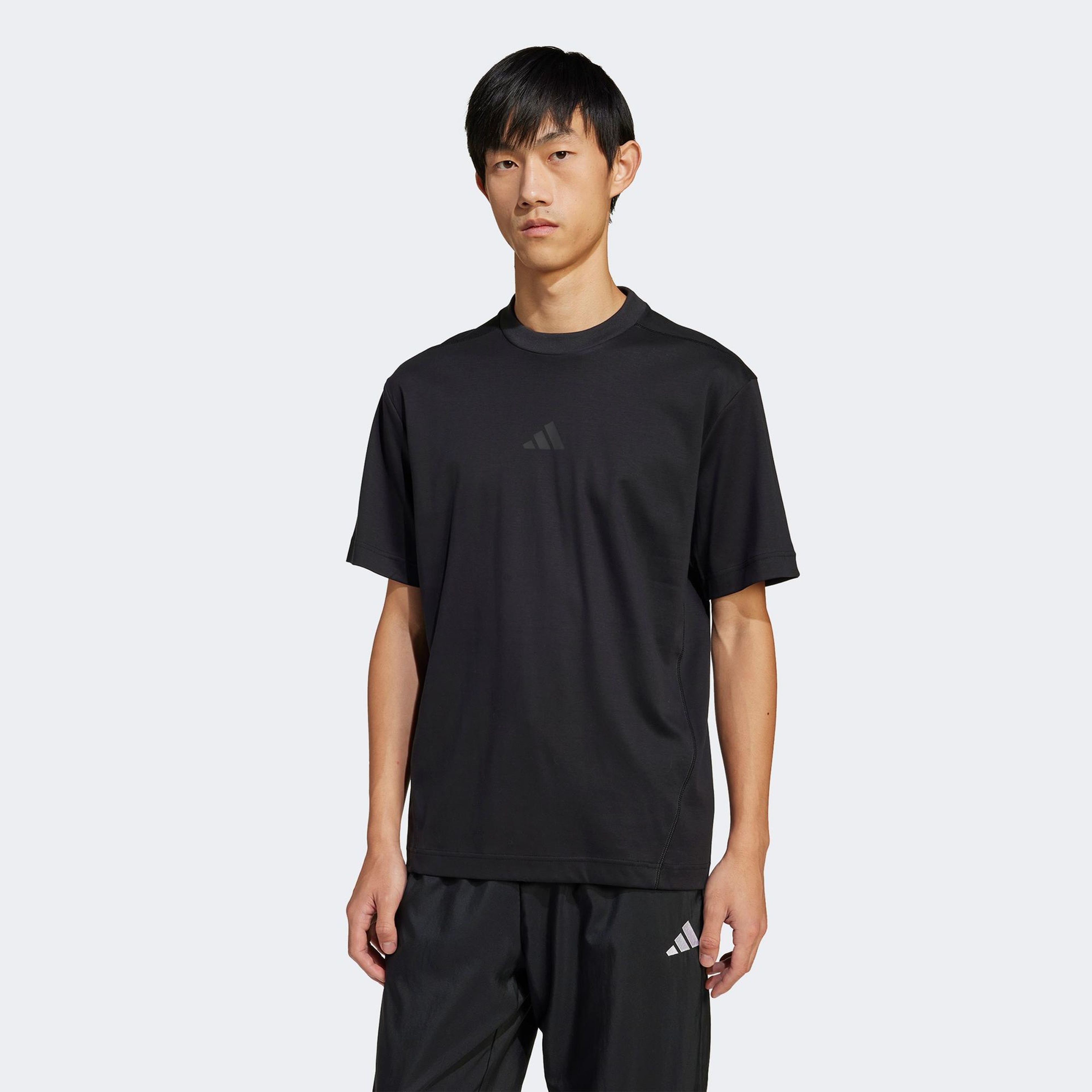 adidas City Escape Erkek Siyah T-Shirt