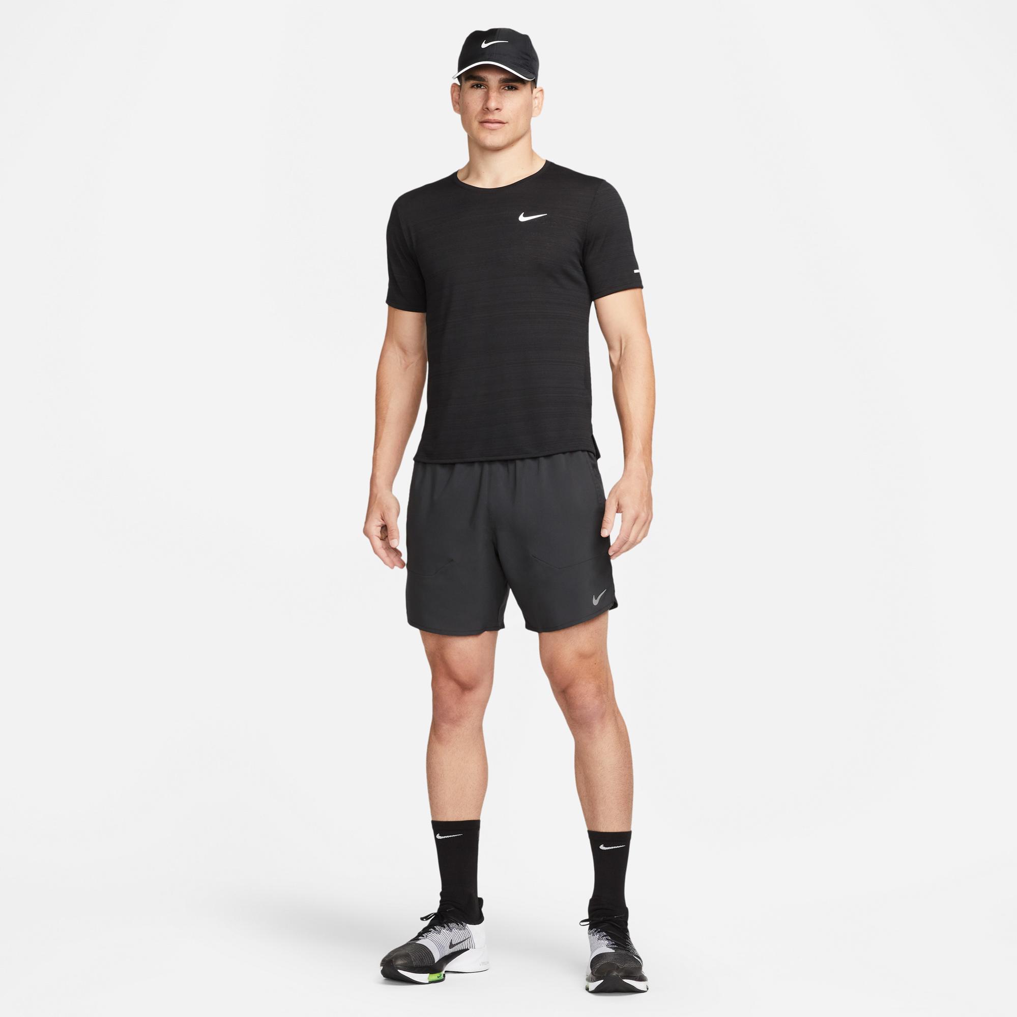Nike Dri-Fit Stride 7 İnç Bf Erkek Siyah Şort