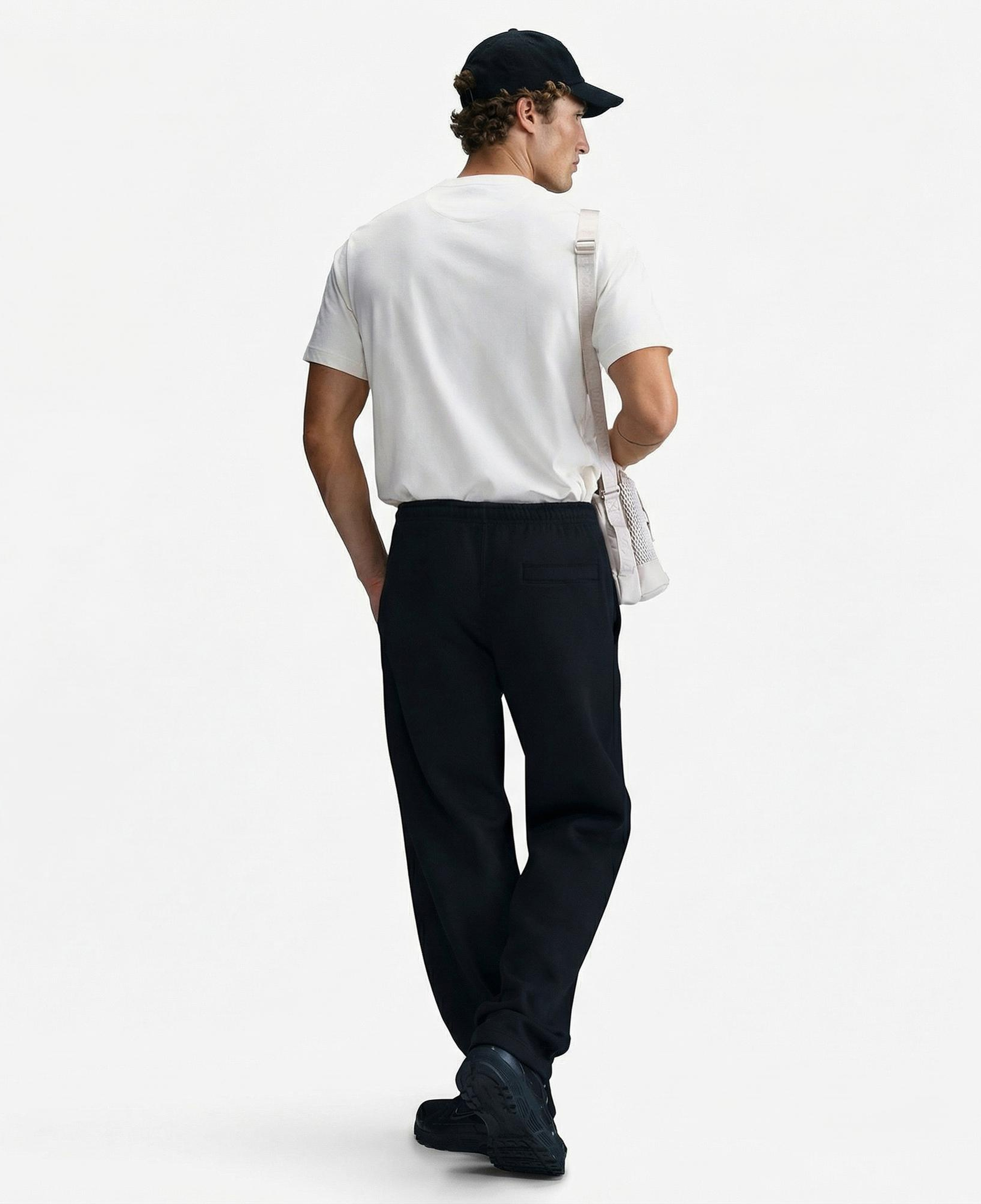 Nike Club Erkek Siyah Eşofman Altı