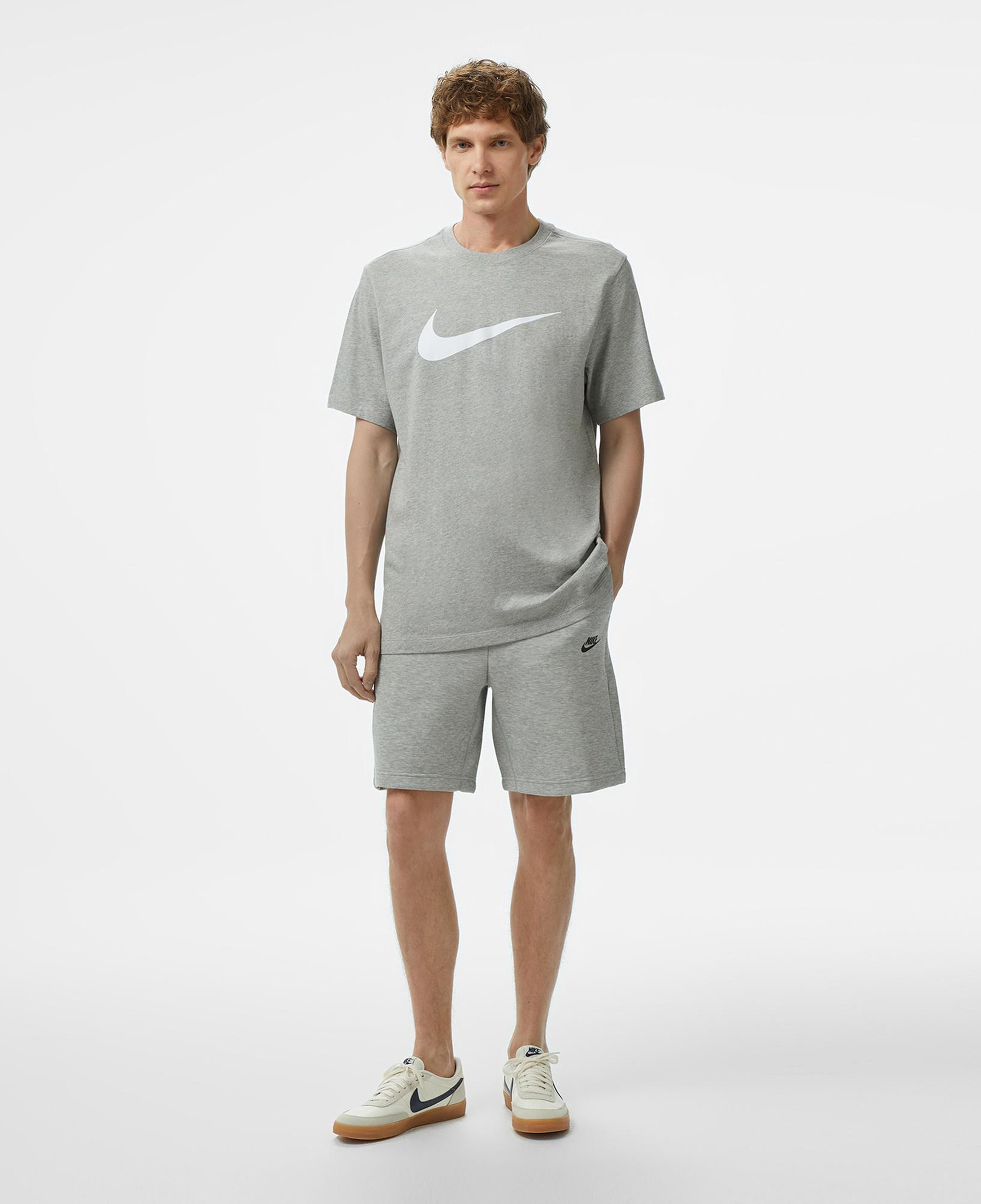 Nike Sportswear Icon Swoosh Erkek Gri T-Shirt