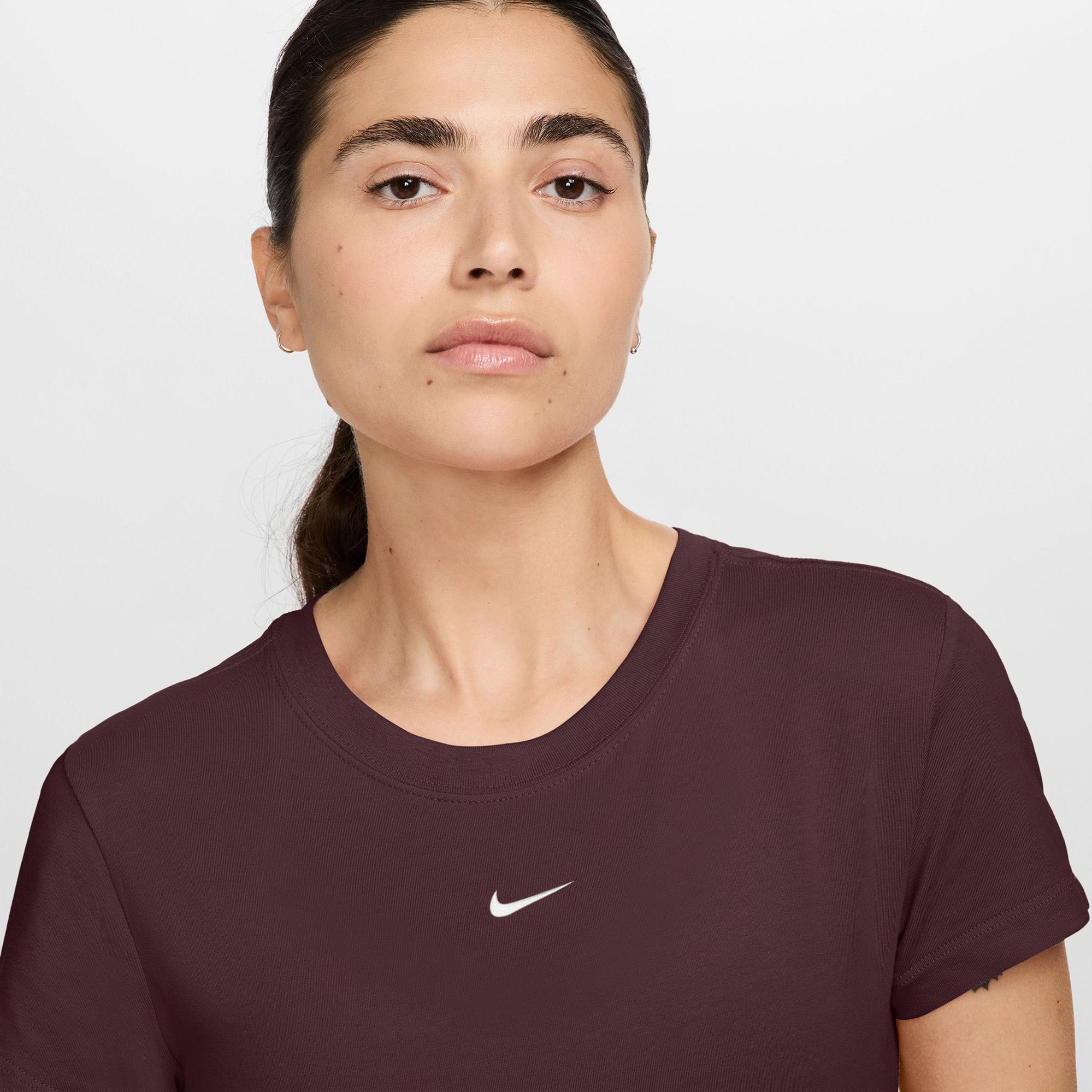 Nike Sportswear Chill Knit Kadın Bordo T-Shirt