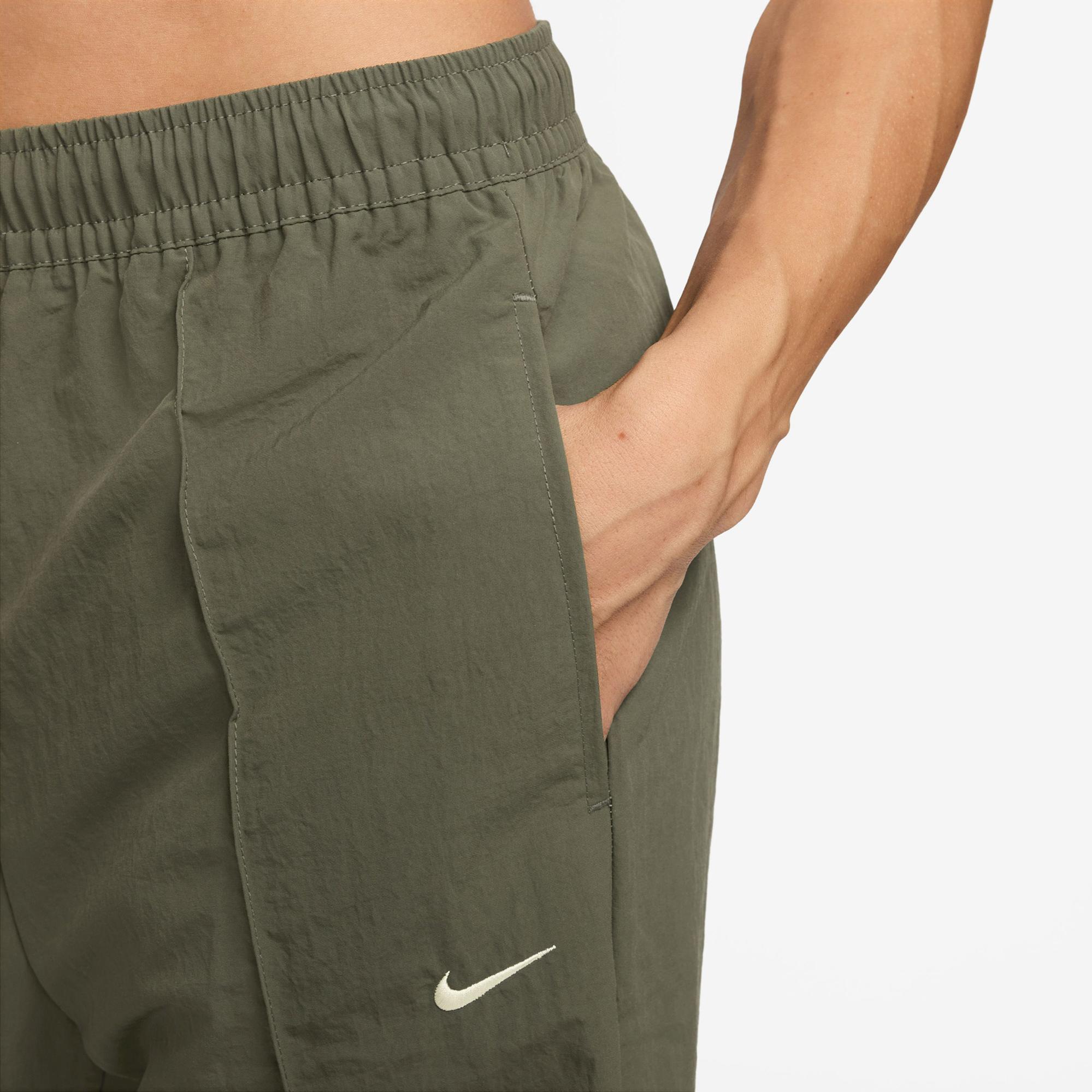 Nike Sportswear Everything Woven Kadın Yeşil Eşofman Altı