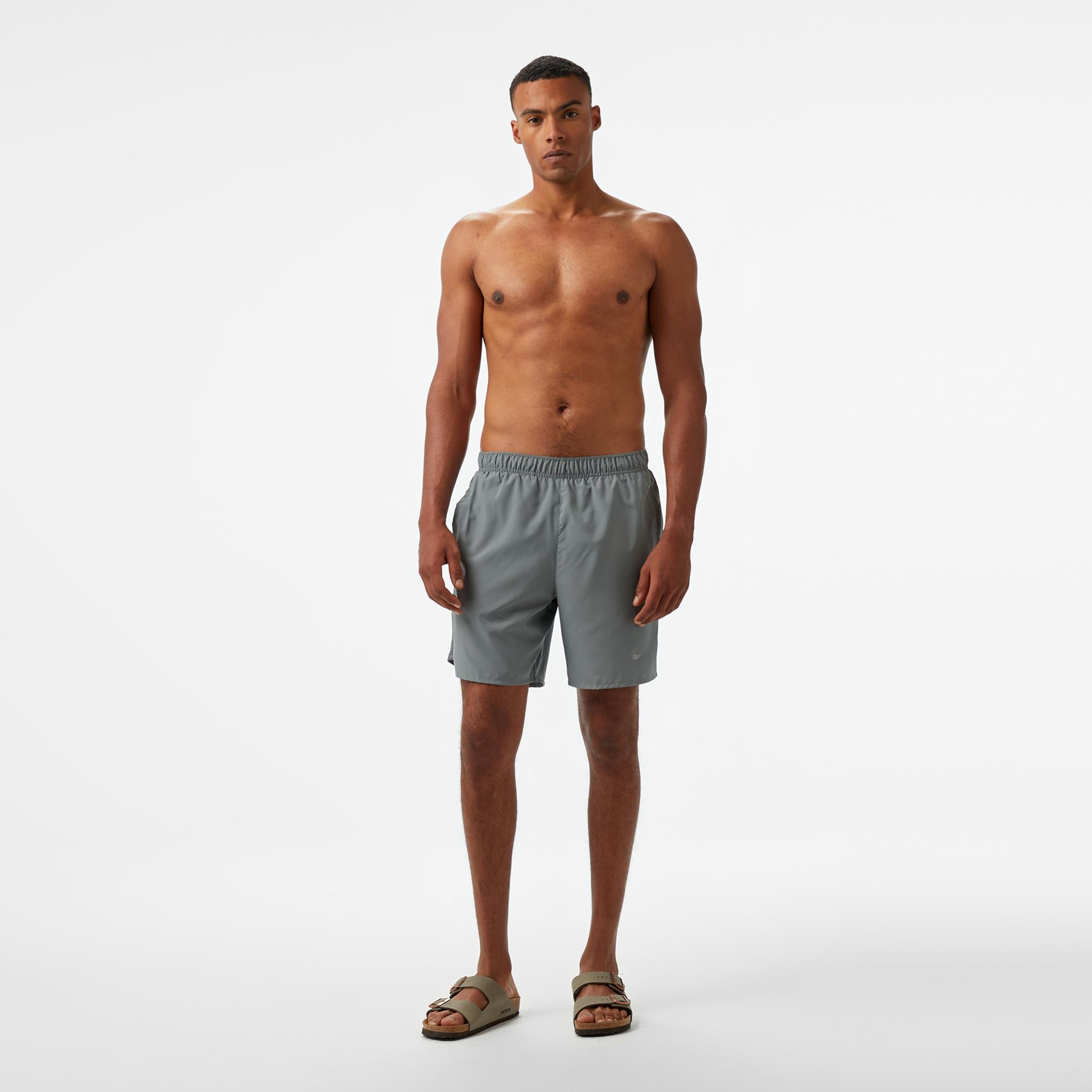 Nike Dri-Fit Challenger 18cm Erkek Gri Şort