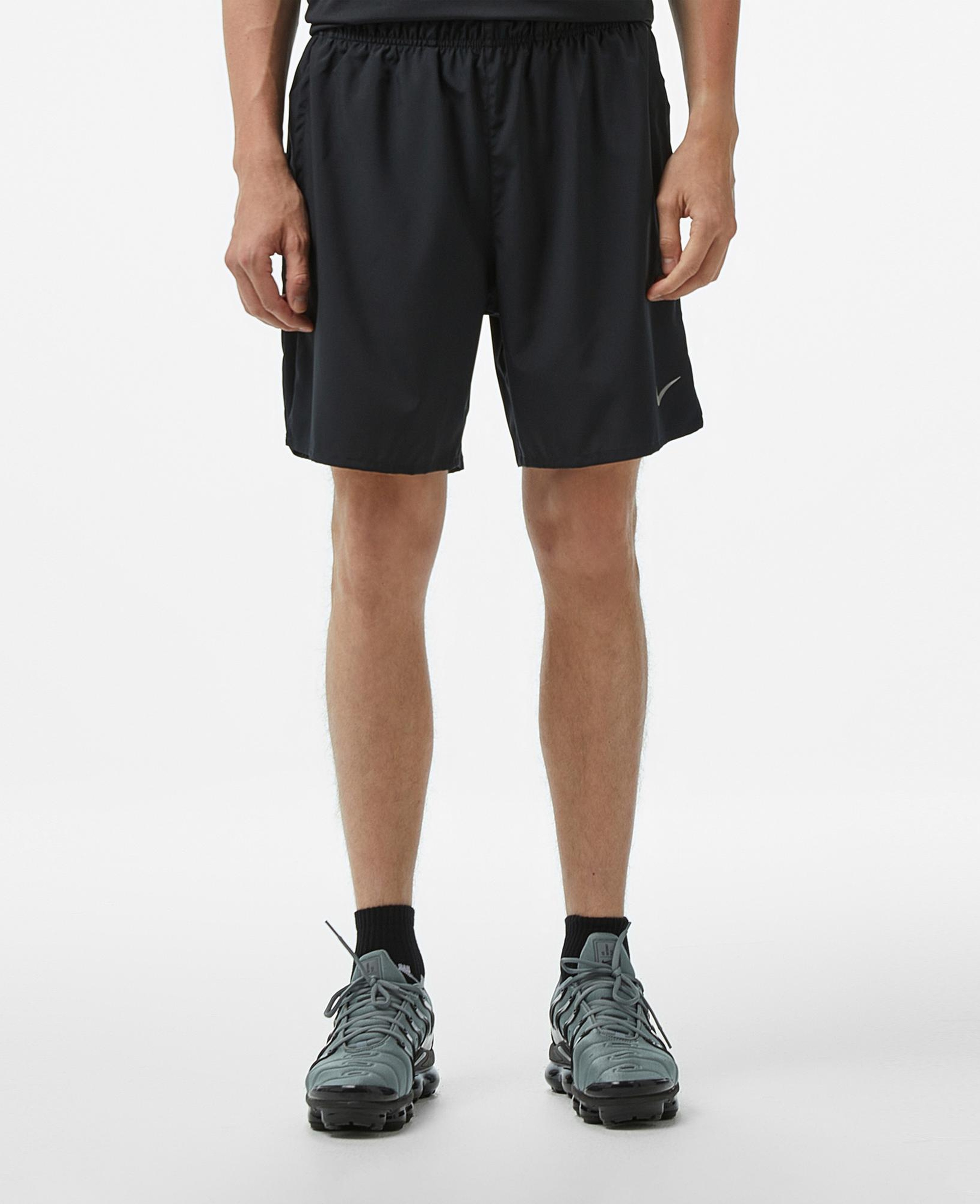 Nike Dri-Fit Challenger 18cm Erkek Siyah Şort