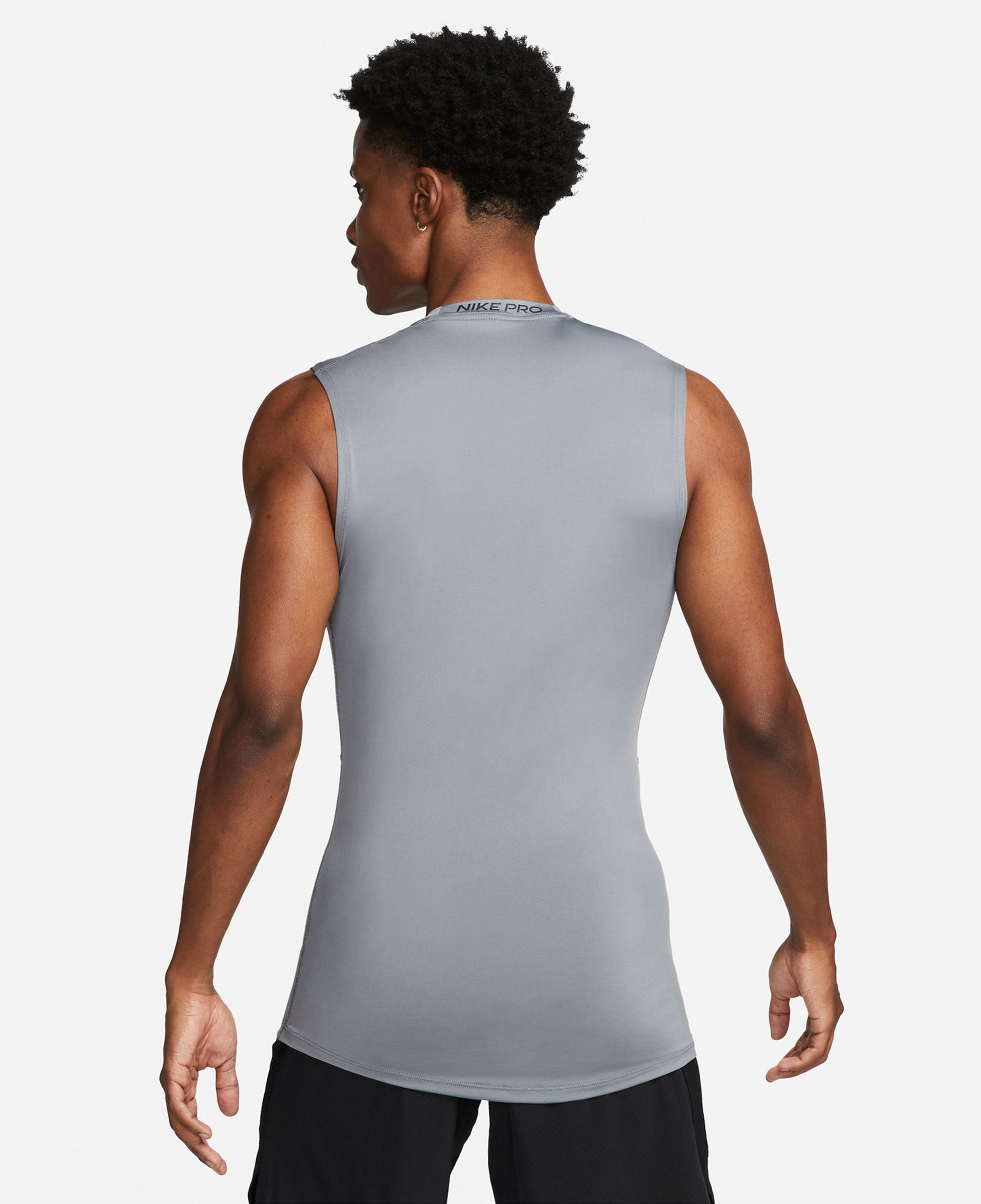 Nike Pro Dri-Fit Erkek Gri T-Shirt