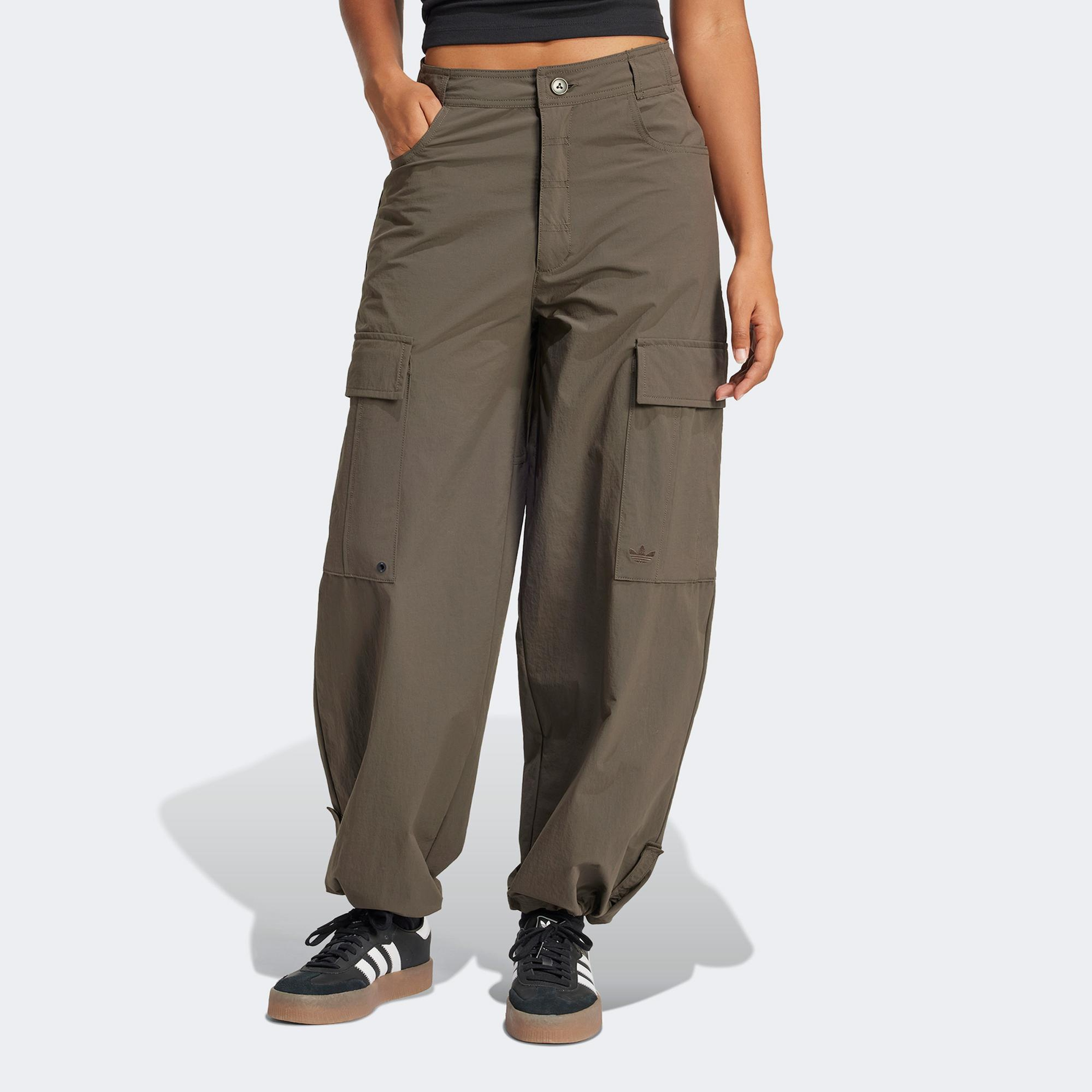 adidas Premium Essentials Kadın Yeşil Kargo Pantolon