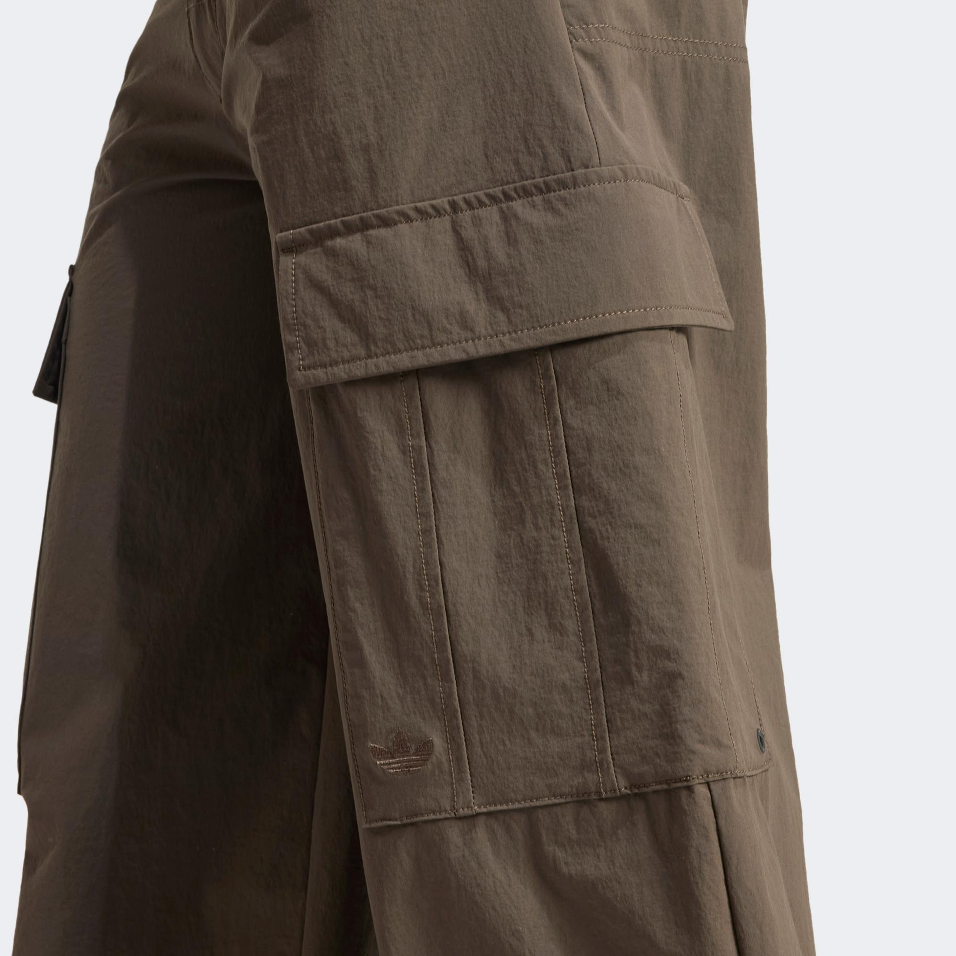 adidas Premium Essentials Kadın Yeşil Kargo Pantolon