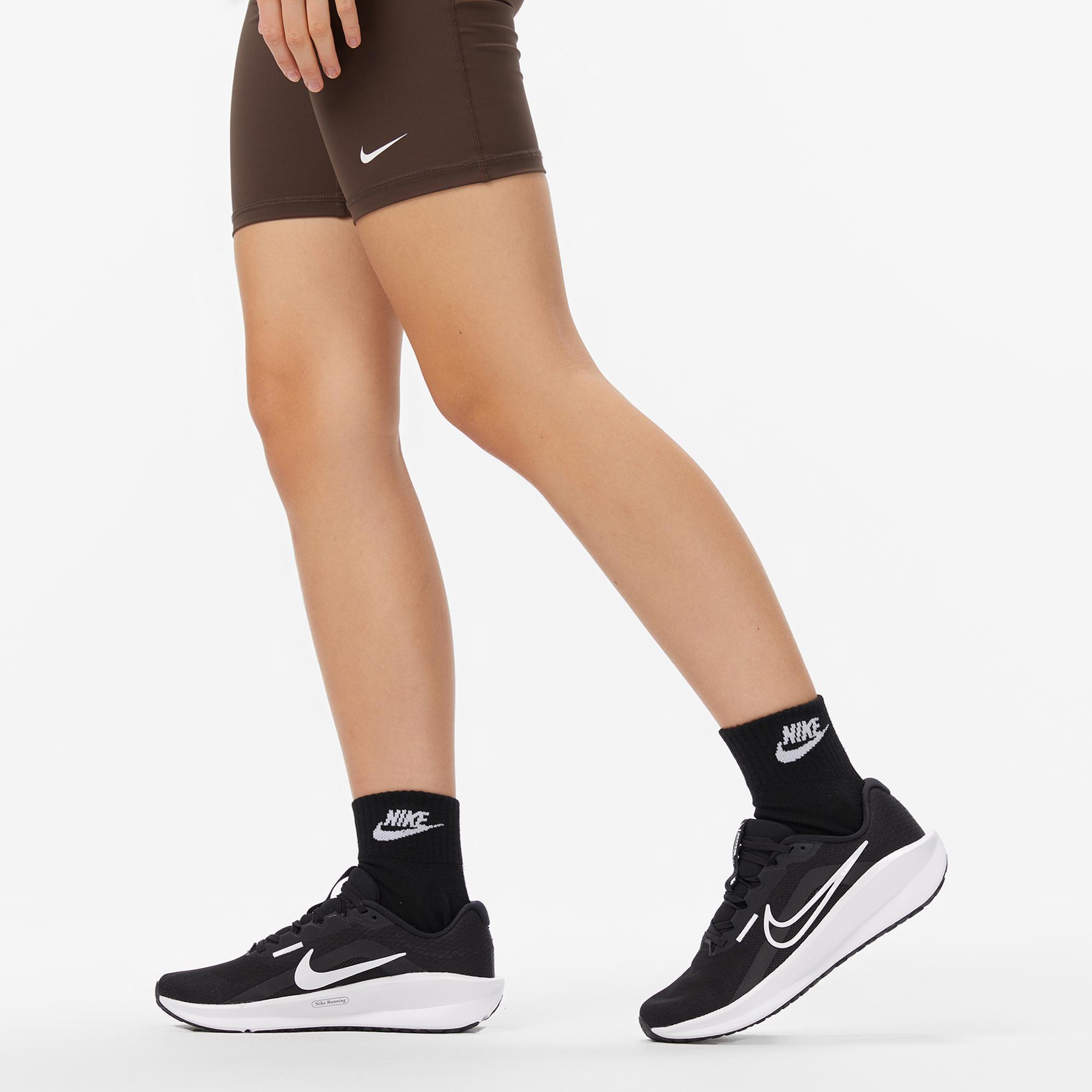 Nike Downshifter 13 Kadın Siyah Koşu Ayakkabısı