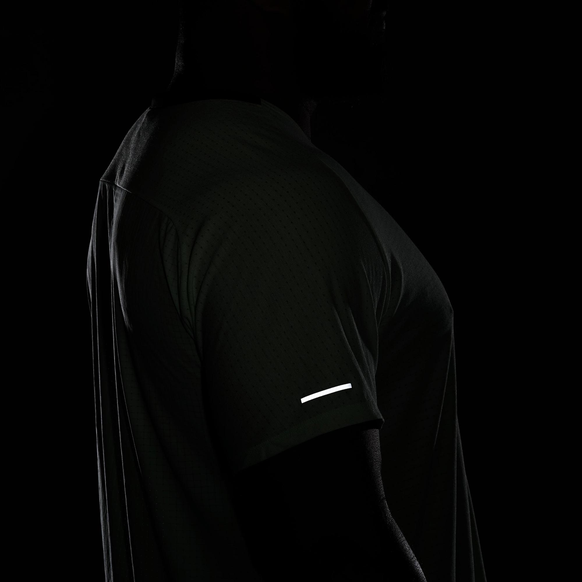 Nike Dri-Fit Trail Solar Chase Erkek Yeşil T-Shirt