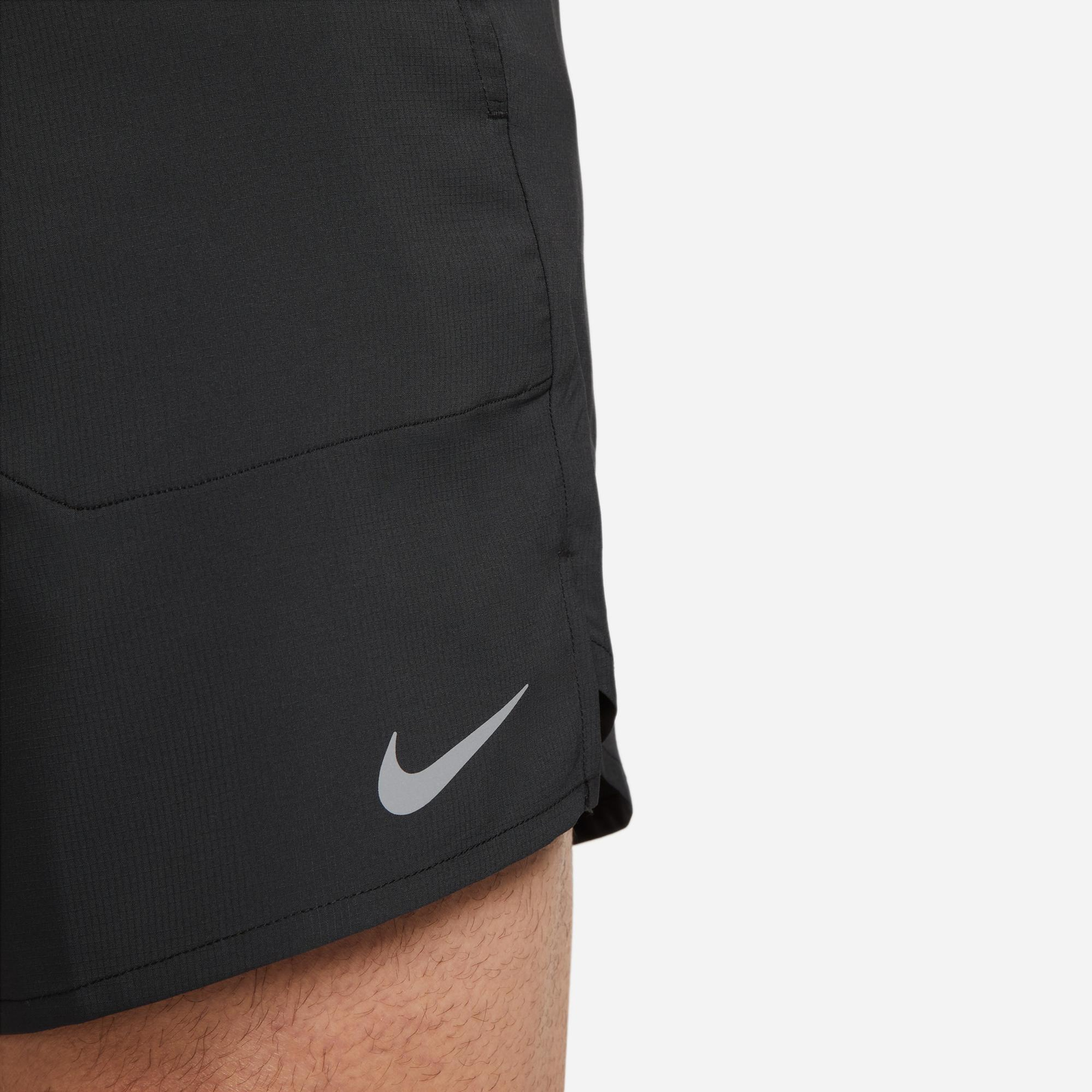 Nike Dri-Fit Stride 7 İnç Bf Erkek Siyah Şort