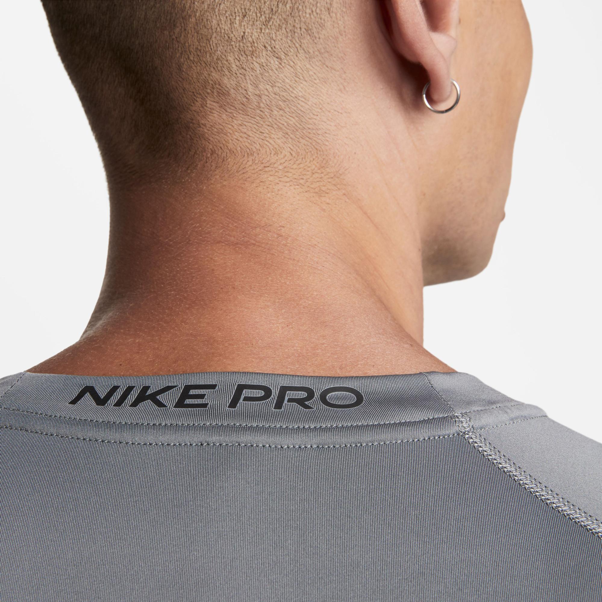 Nike Pro Dri-Fit Erkek Gri T-Shirt