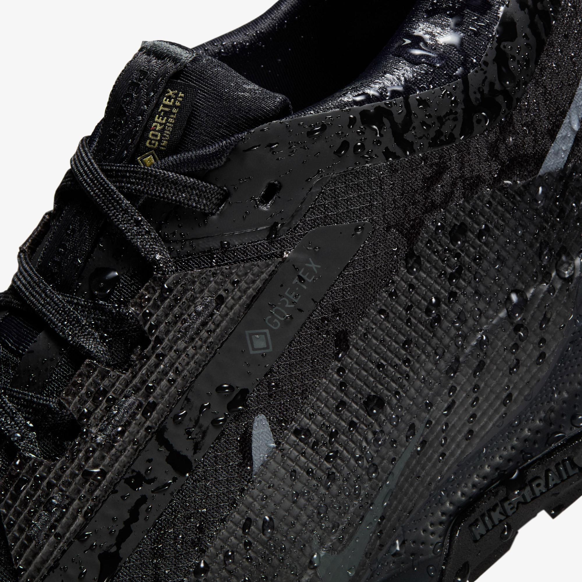 Nike Pegasus Trail 5 Gore-Tex Kadın Siyah Koşu Ayakkabısı