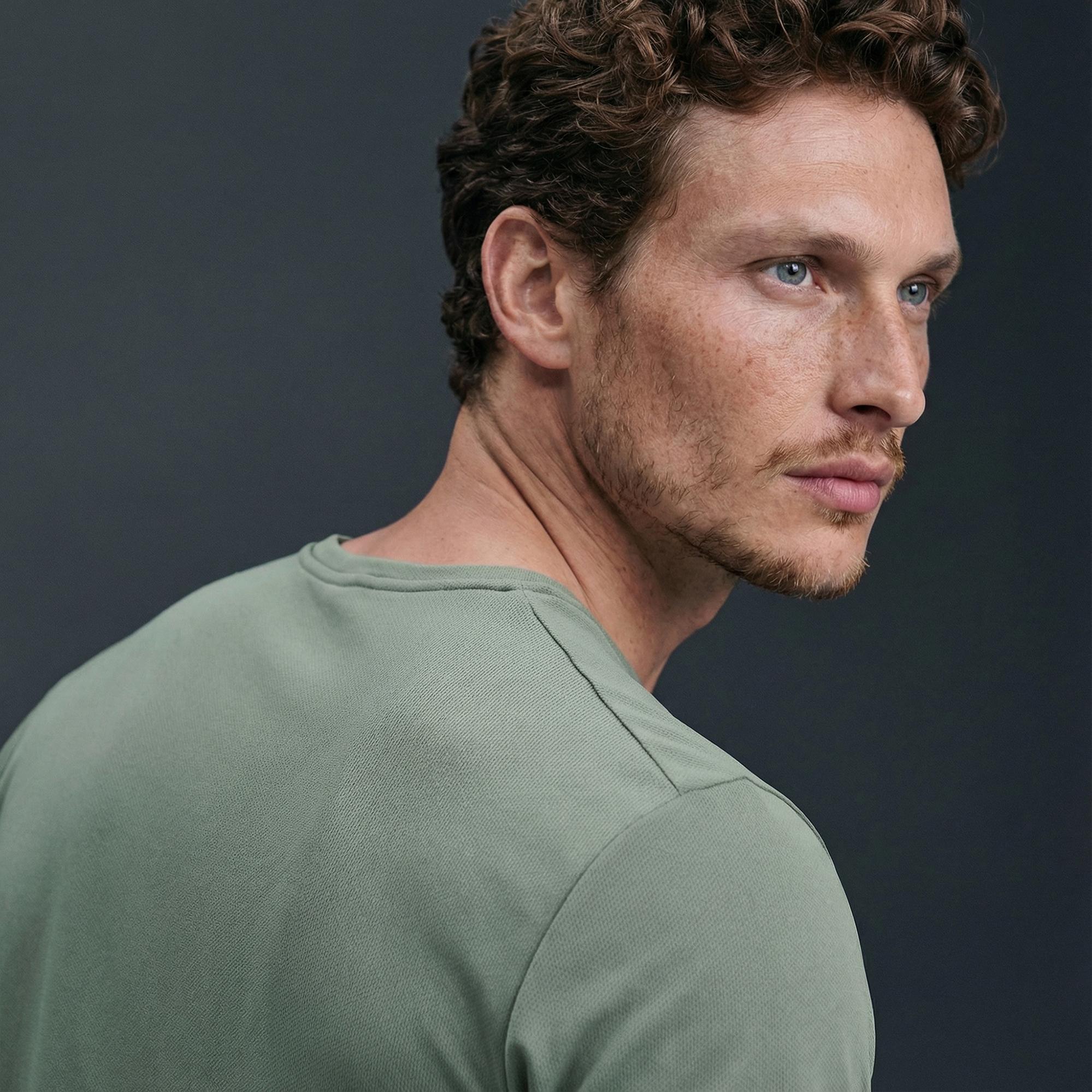 Nike Dri-Fit Miler Erkek Yeşil T-Shirt