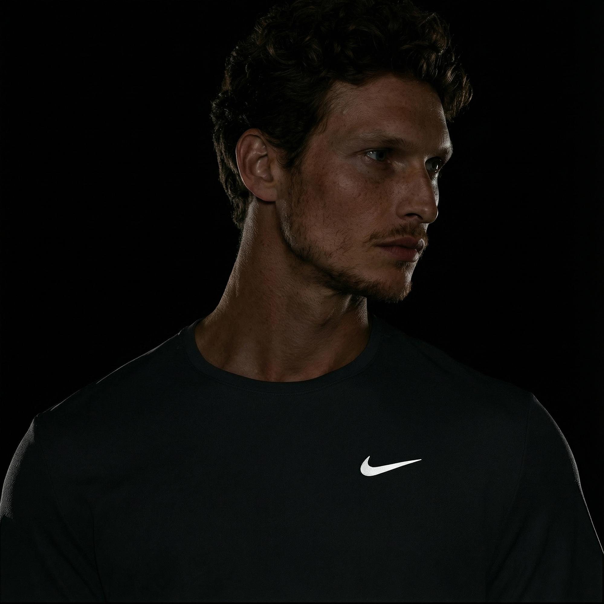 Nike Dri-Fit Miler Erkek Yeşil T-Shirt