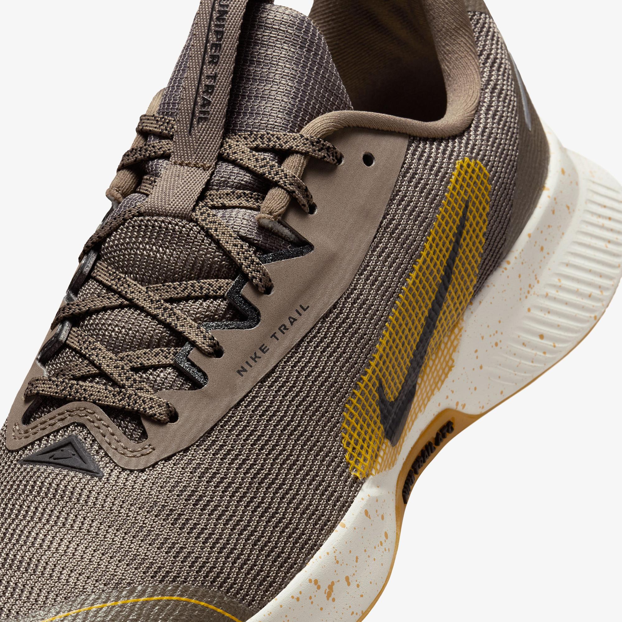 Nike Juniper Trail 3 Kadın Kahverengi Koşu Ayakkabısı