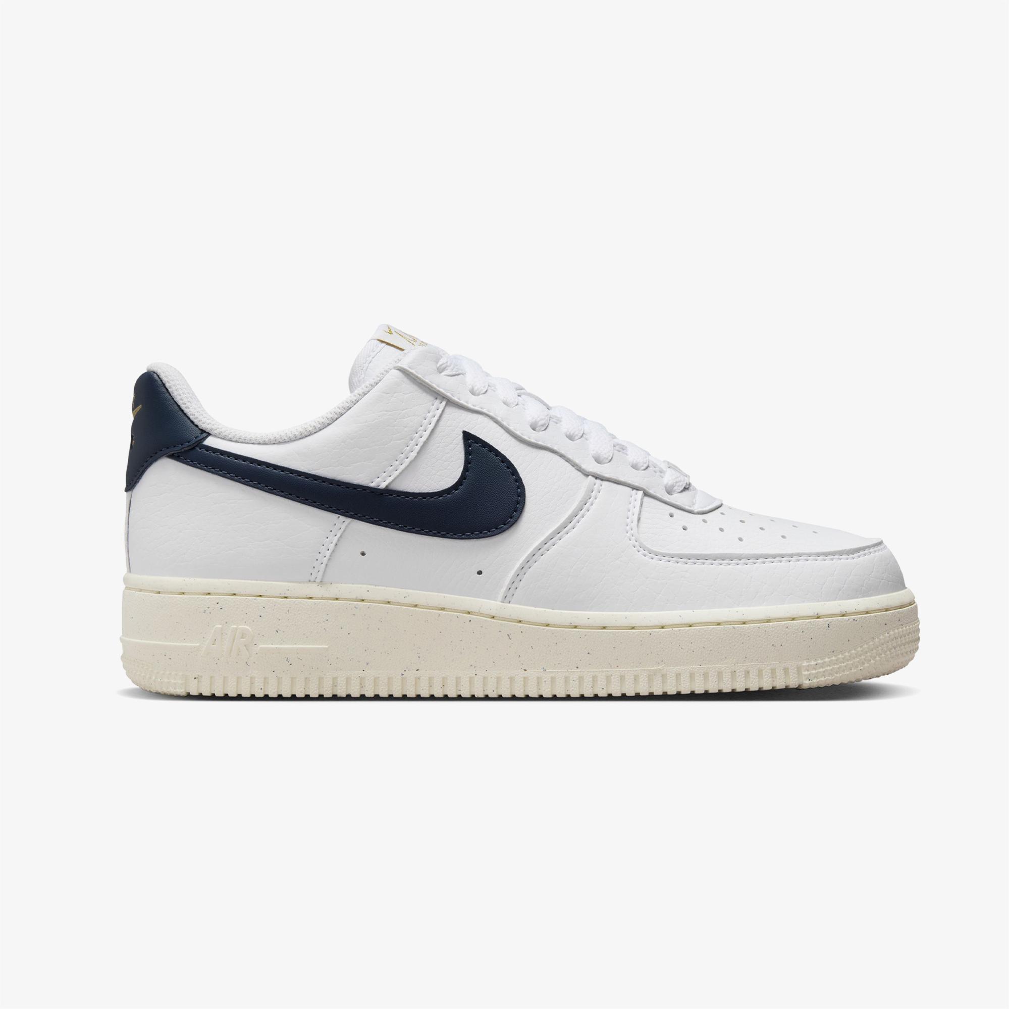Nike Air Force 1 '07 Next Nature Kadın Beyaz Spor Ayakkabı