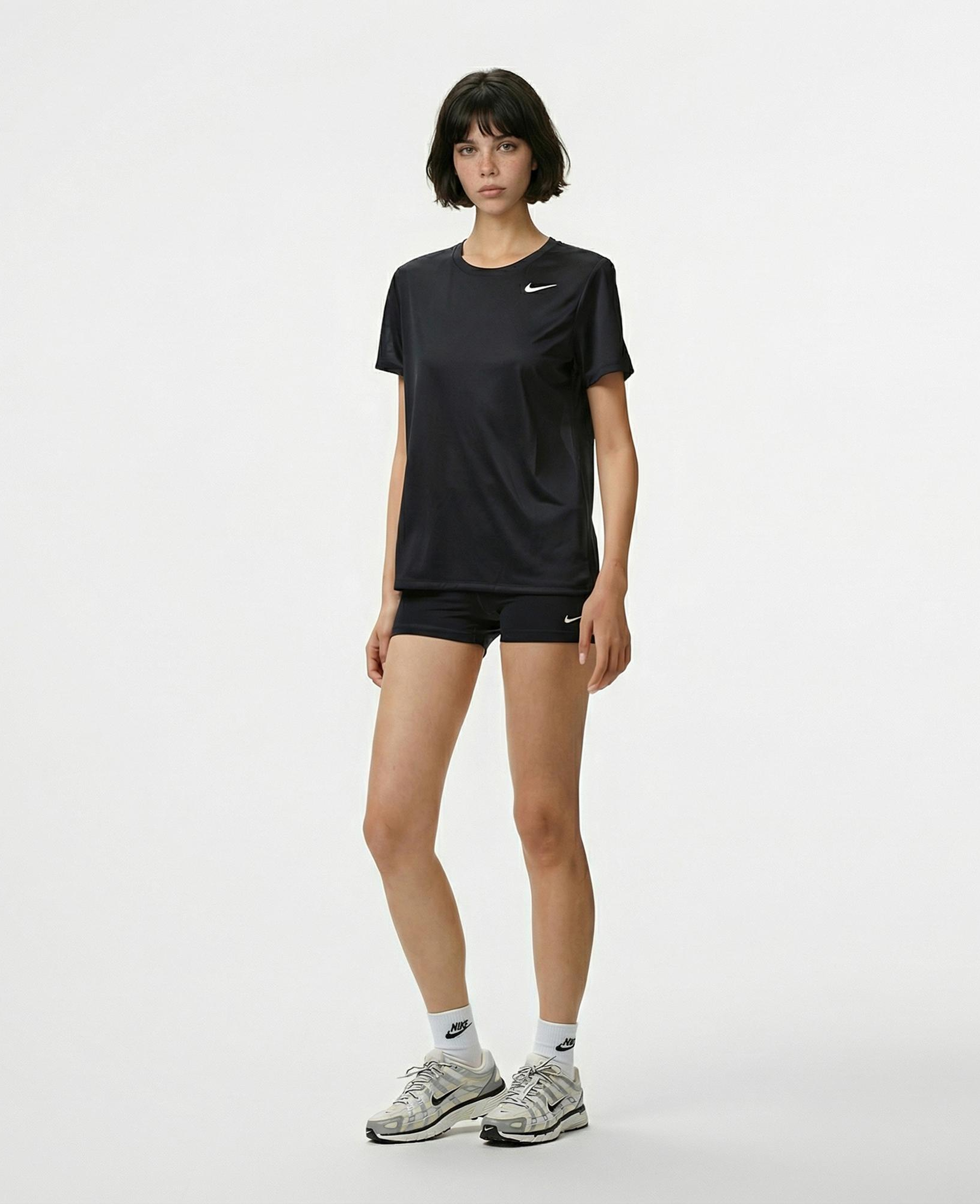 Nike Dri-Fit Legend Lbr Kadın Siyah T-Shirt