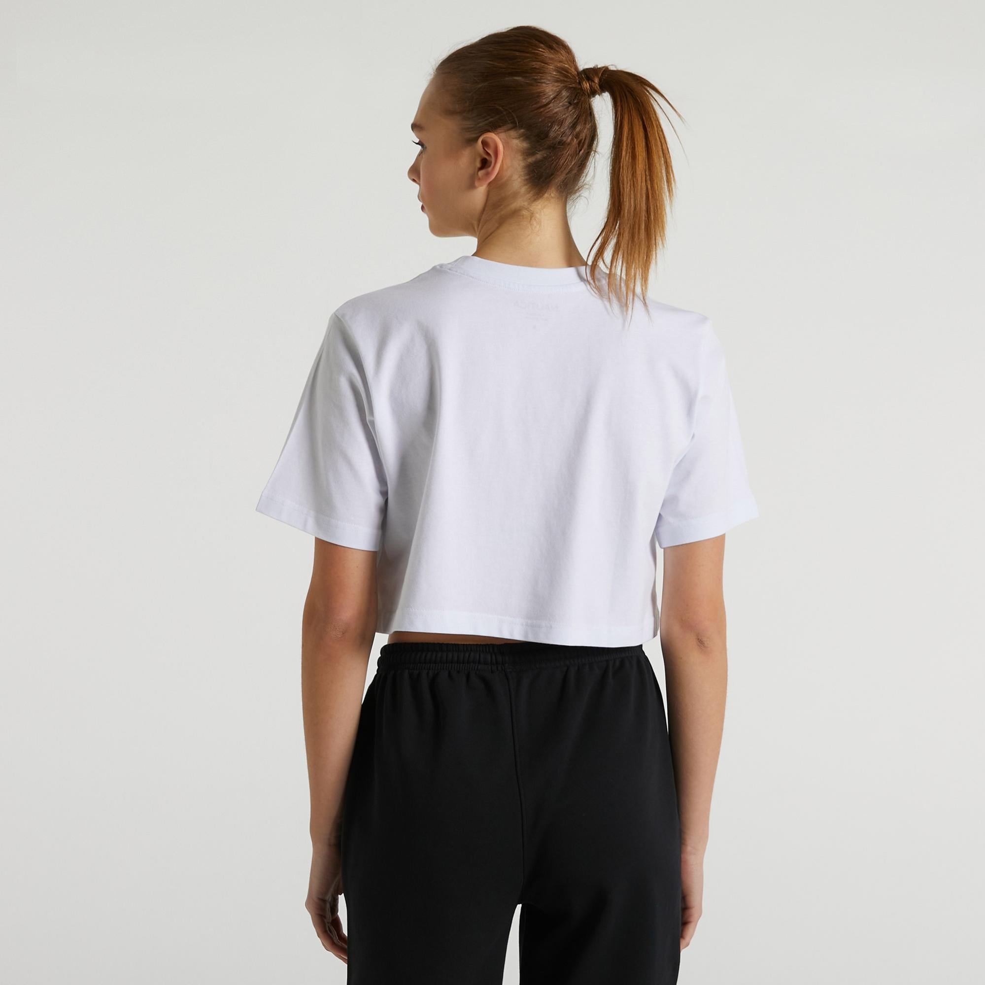Nautica Kadın Beyaz Relaxed Fit Crop T-Shirt