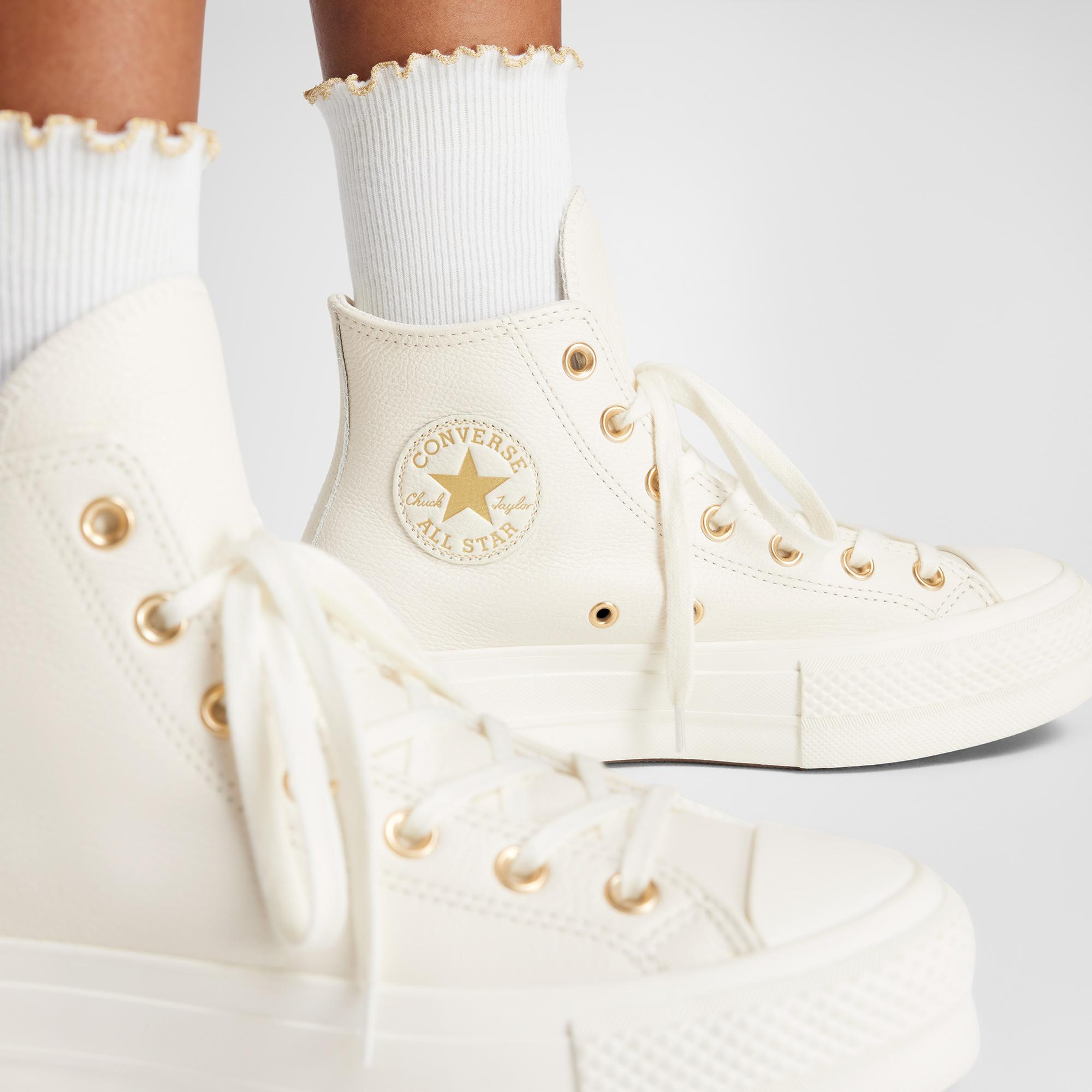 Converse Chuck Taylor All Star Lift Kadın Krem Deri Platform Sneaker