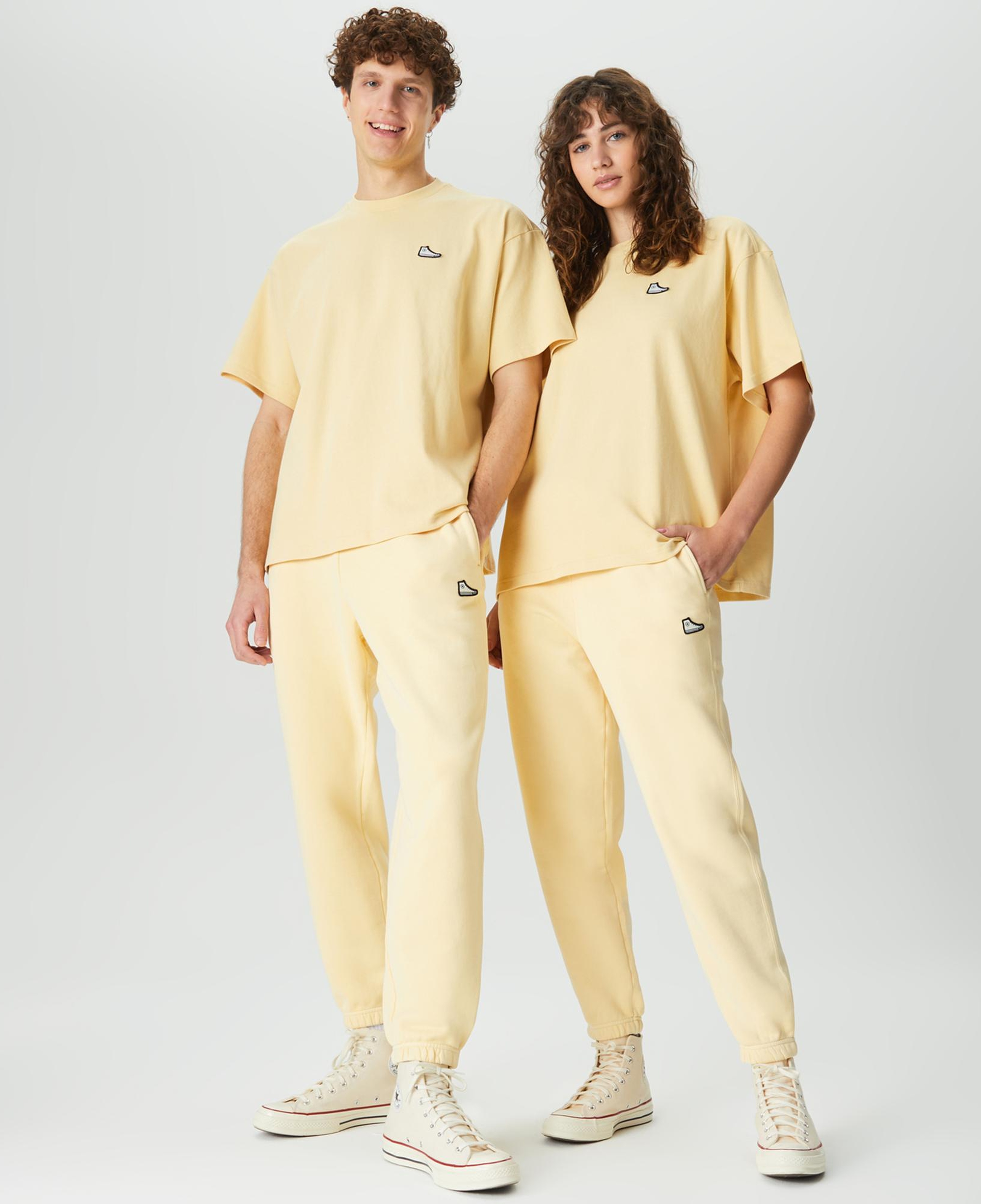 Converse Go-To Chuck 70 Unisex Loose Fit Krem Eşofman Altı