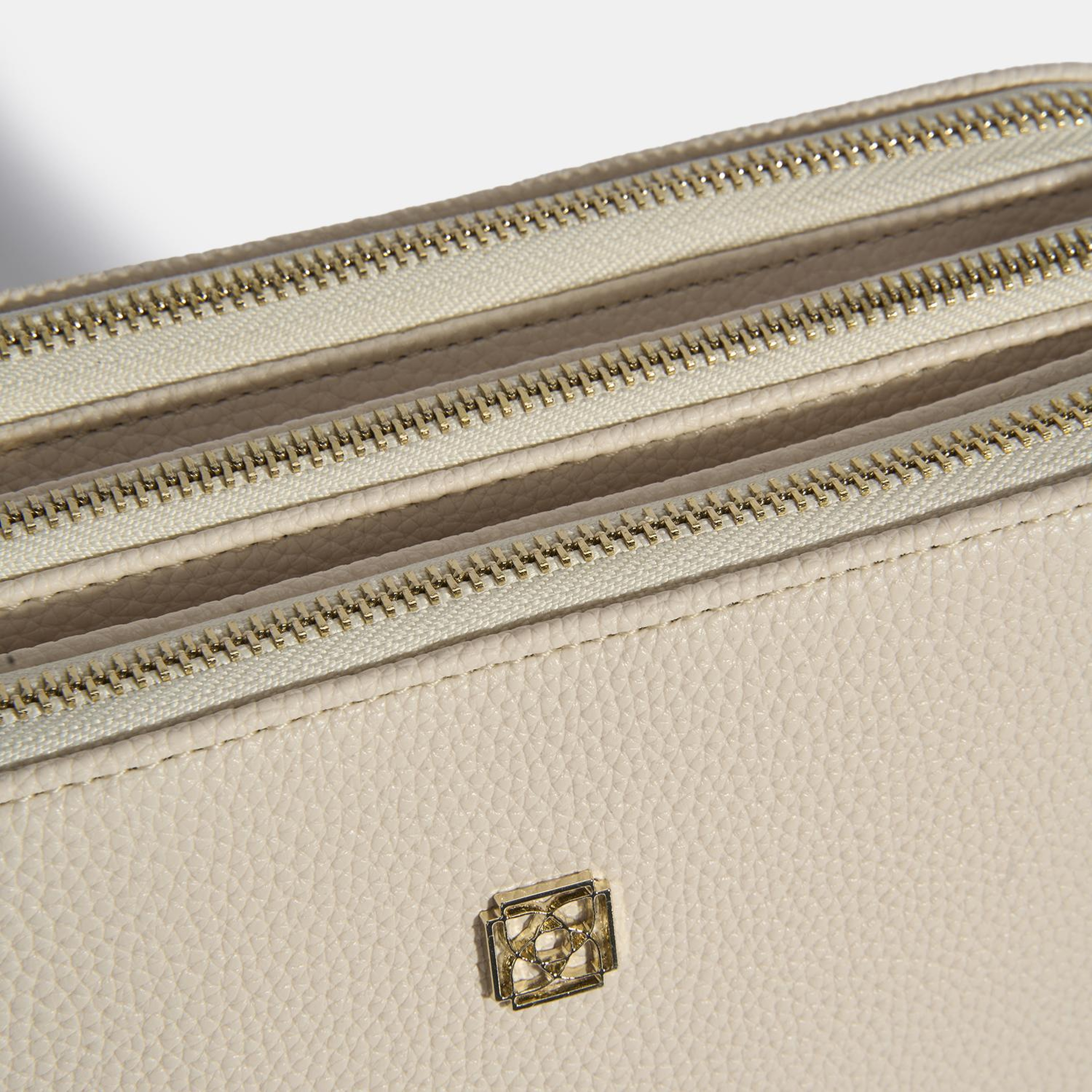 Kadın Bej Postacı Çantası