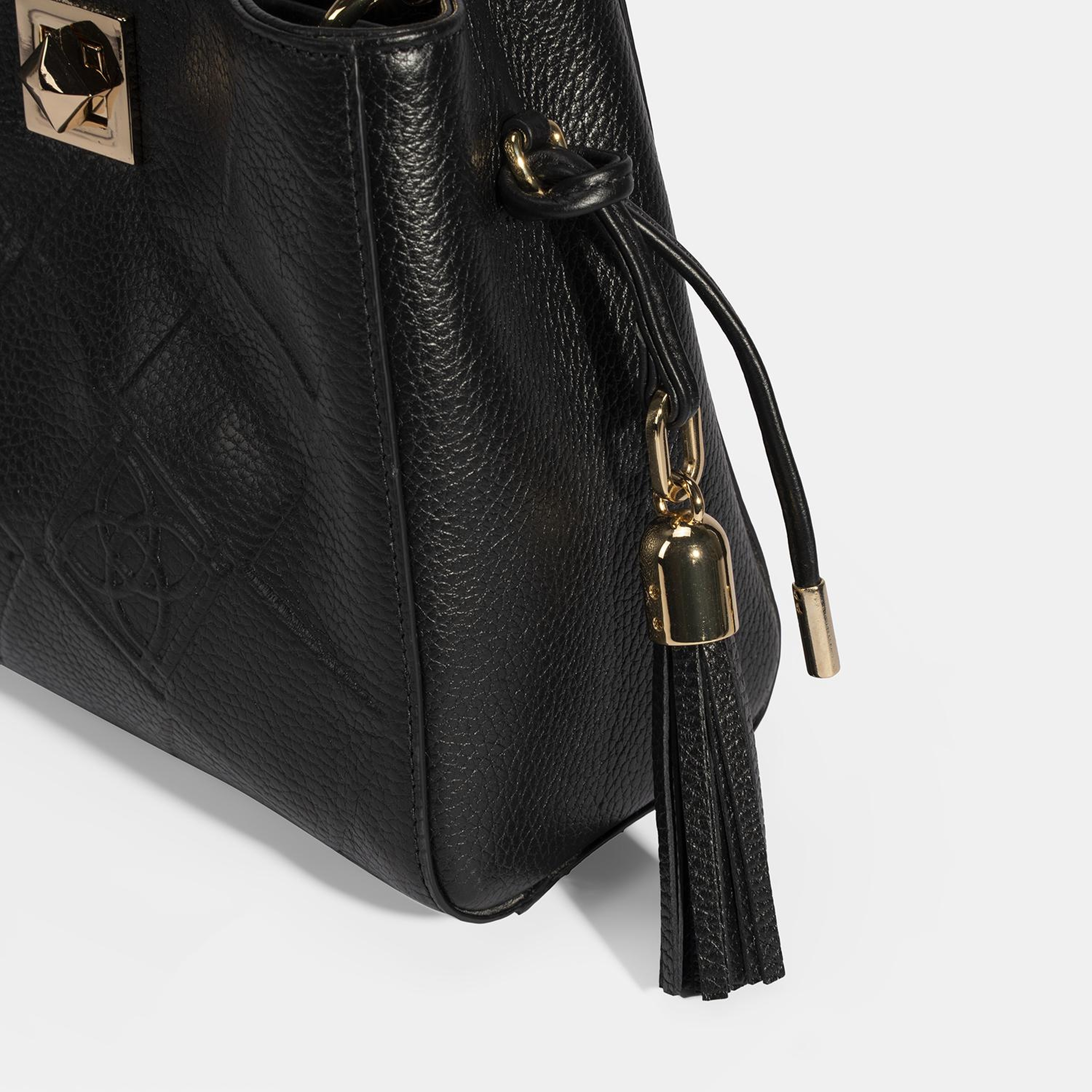 Kadın Siyah Püskül Aksesuarlı Deri El Çantası