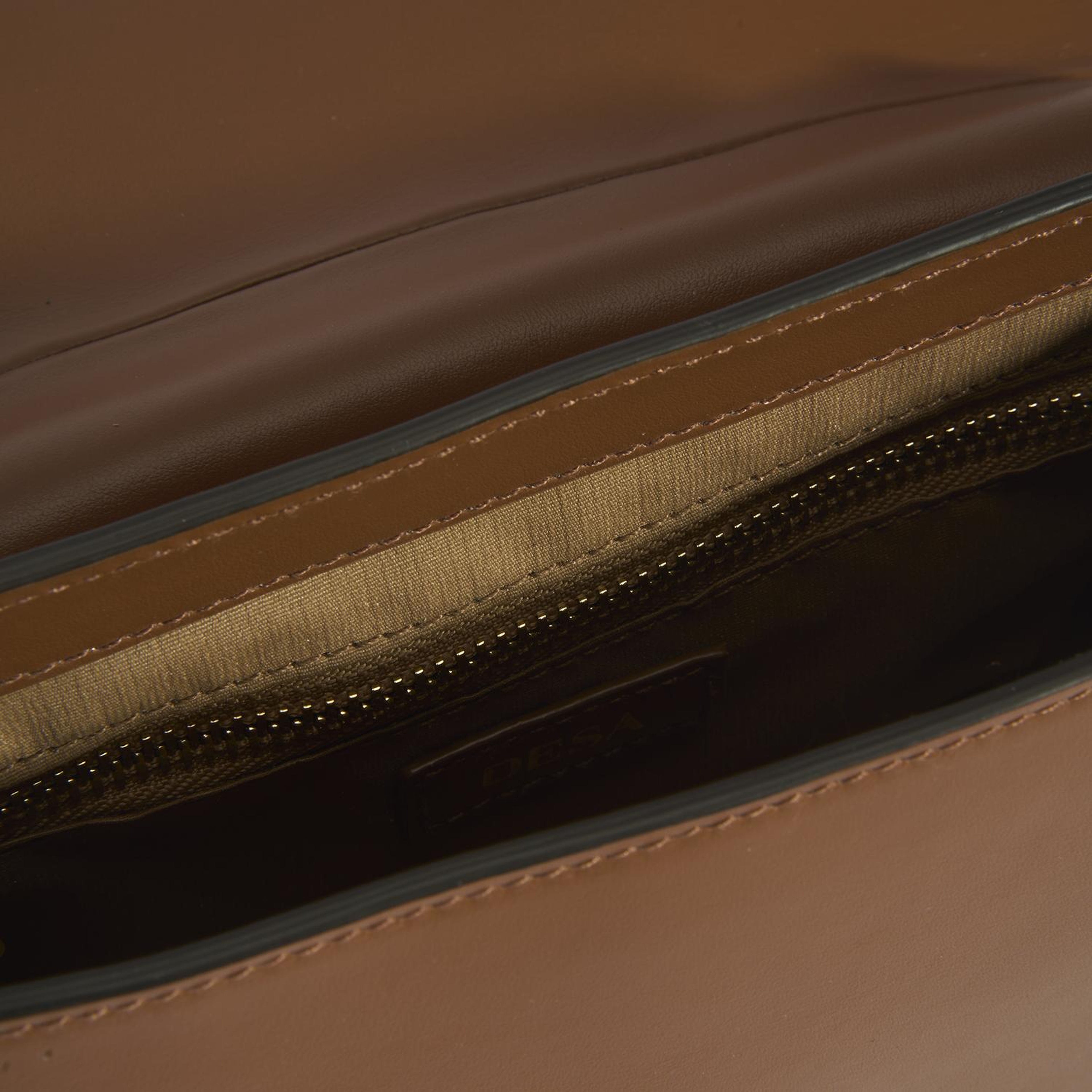 Kadın Düğüm Askılı Konyak Deri Omuz Çantası