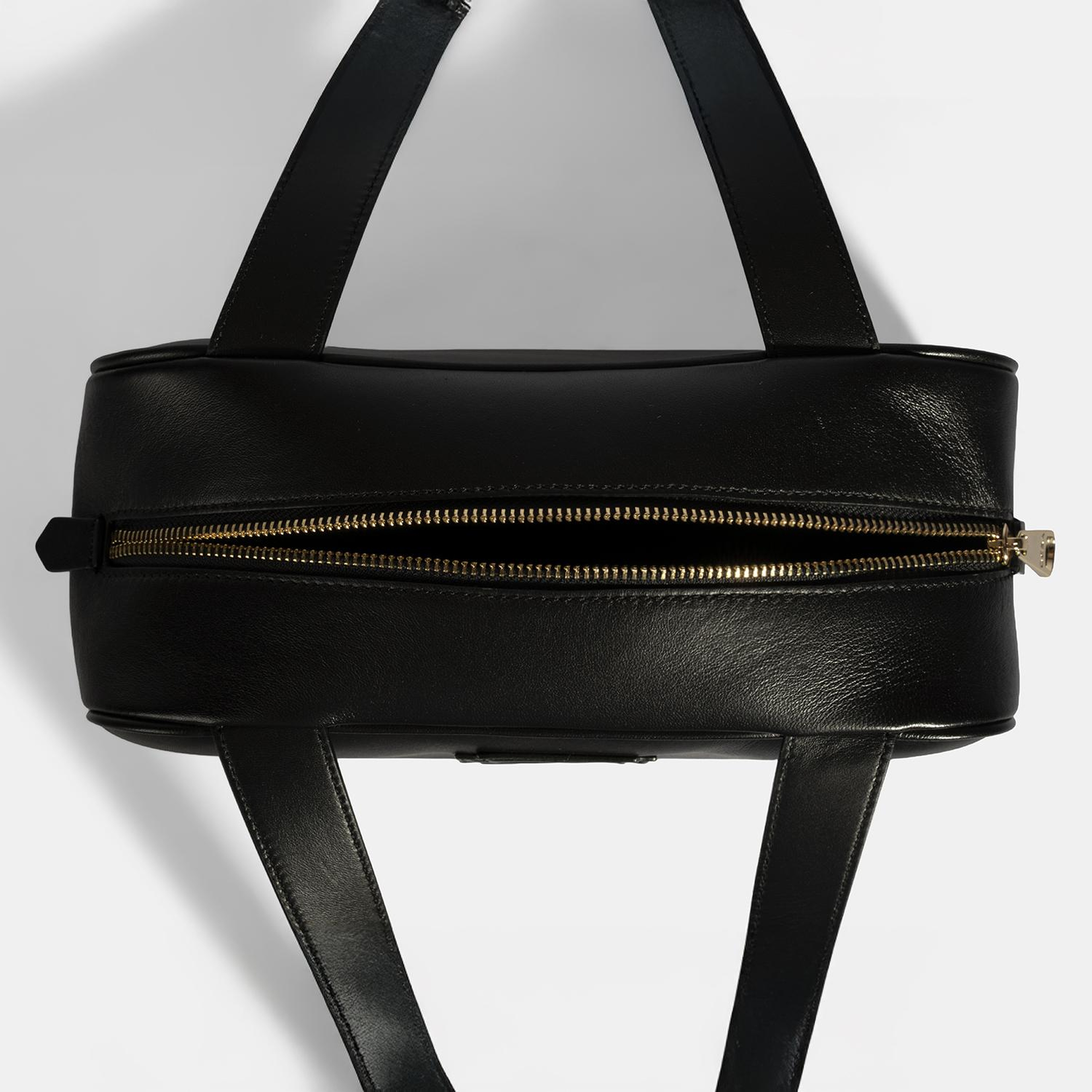 Kadın Siyah Monogram Logolu Deri Omuz Çantası