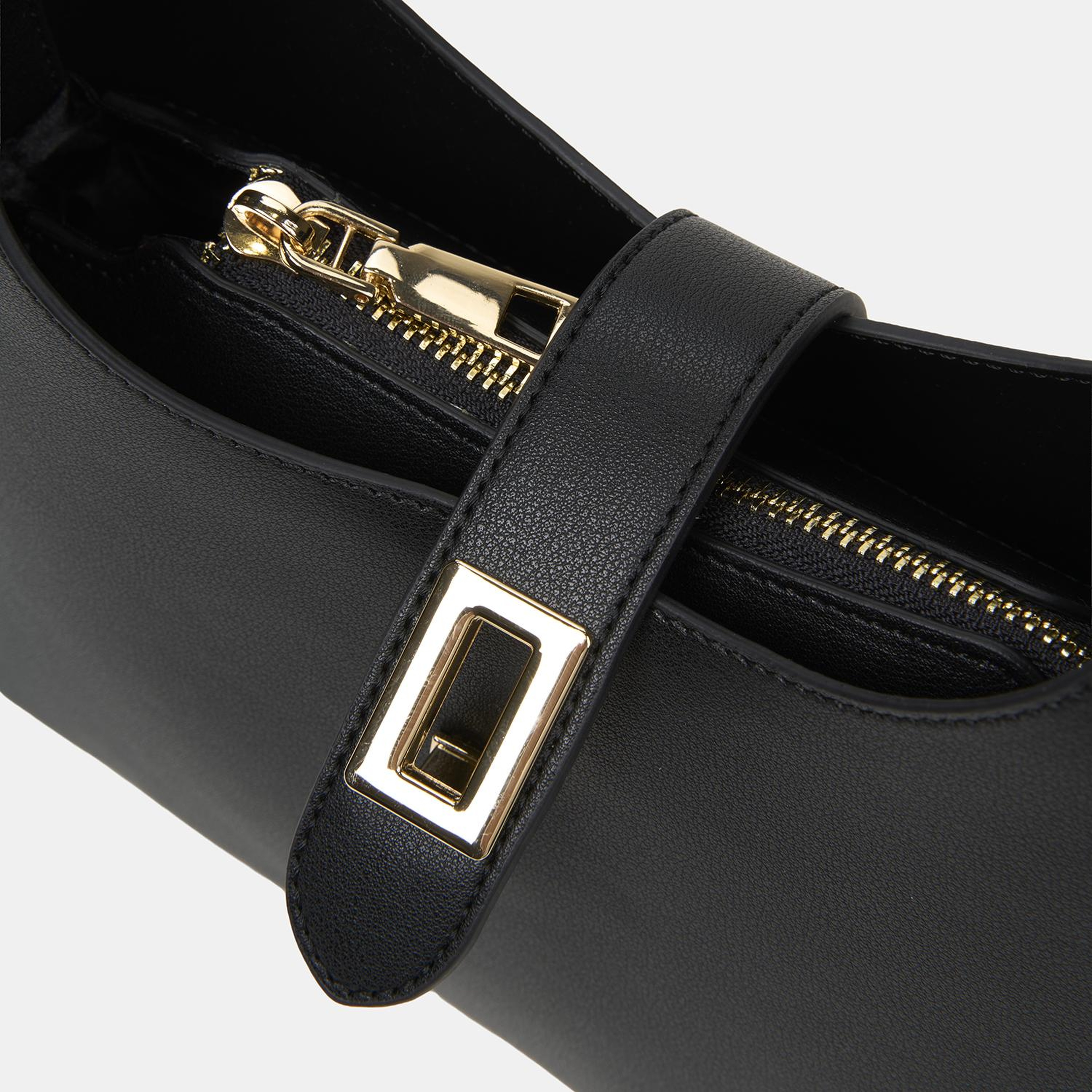 Kadın Siyah Gold Kilit Detaylı Omuz Çantası