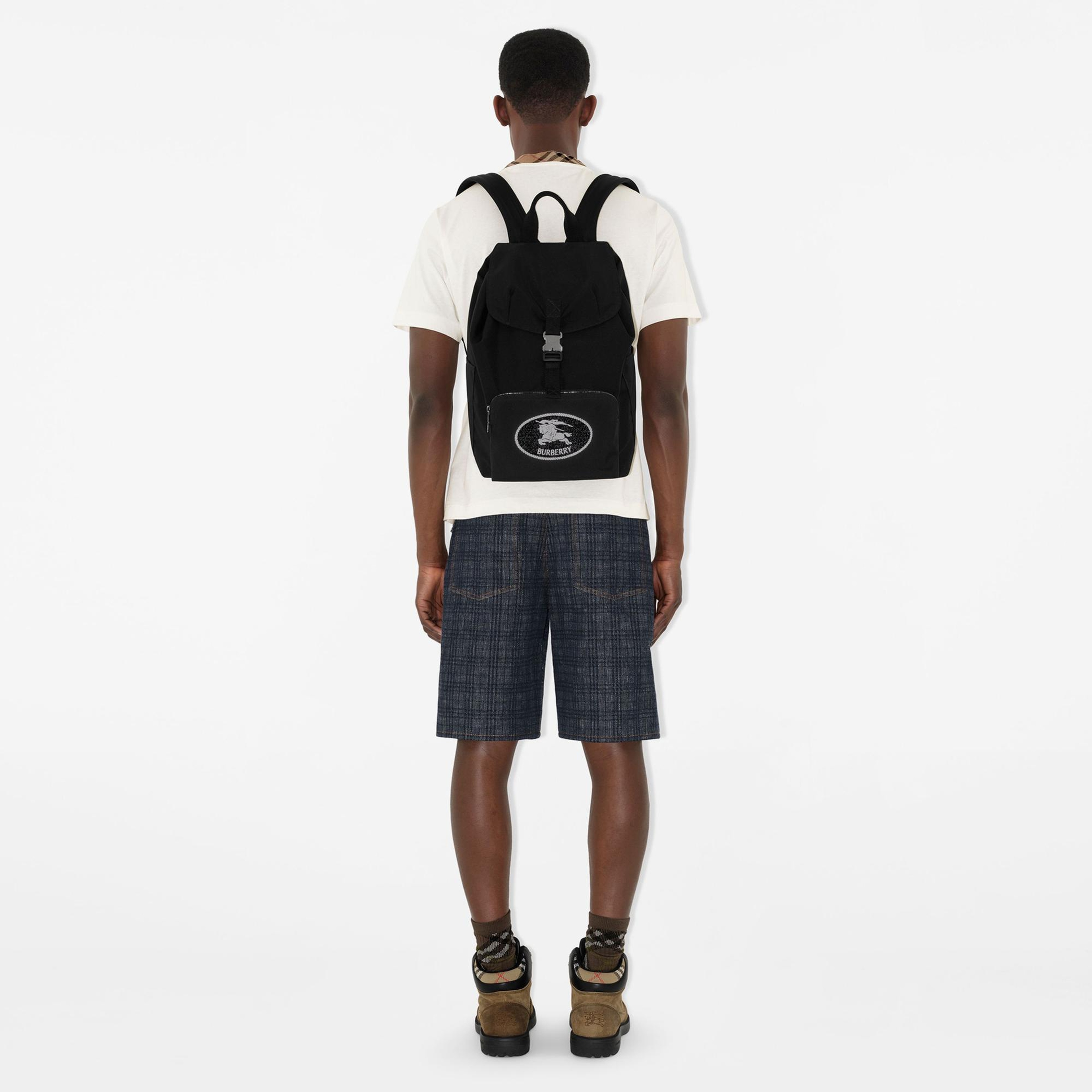 Burberry Orkney Flap Erkek Siyah Sırt Çantası