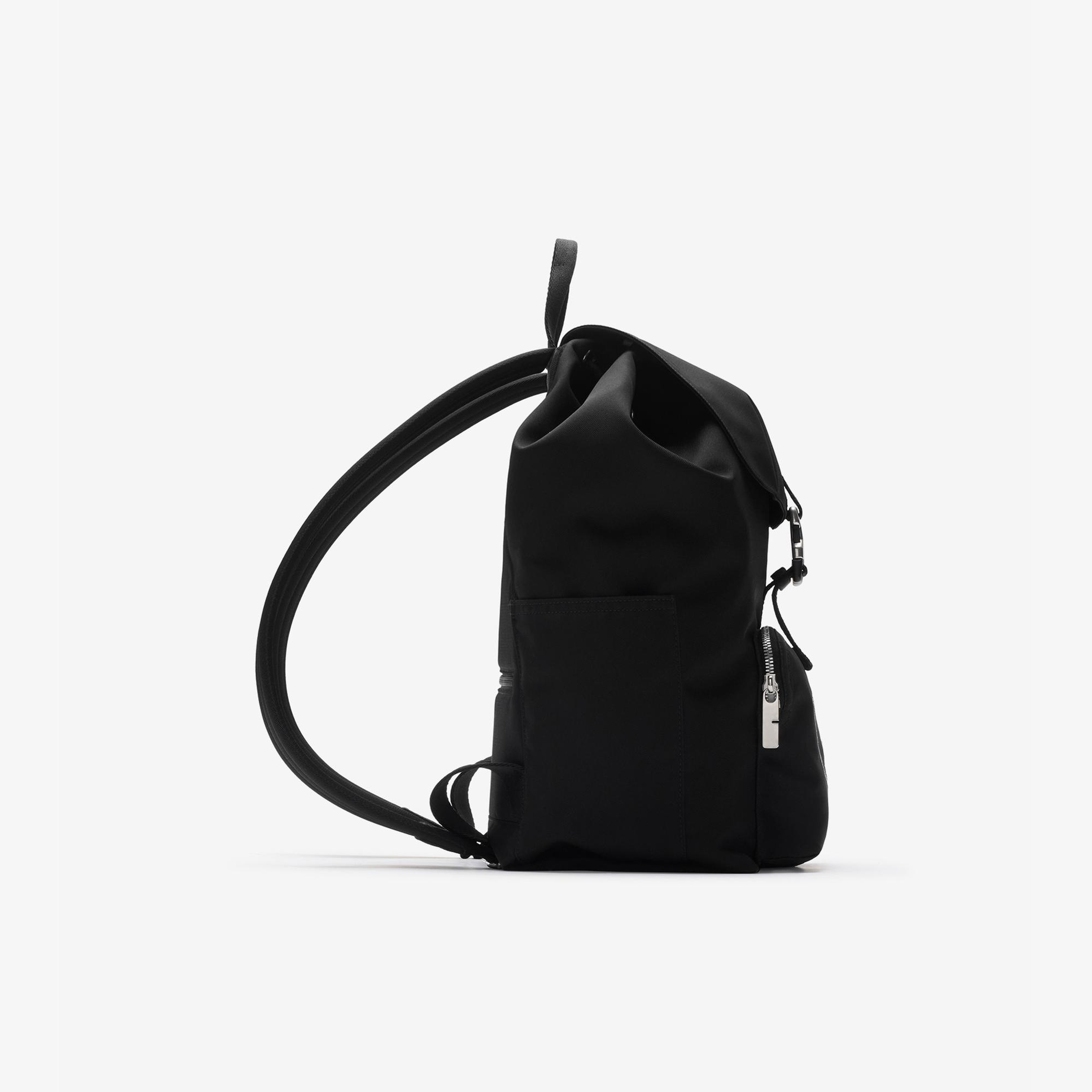 Burberry Orkney Flap Erkek Siyah Sırt Çantası