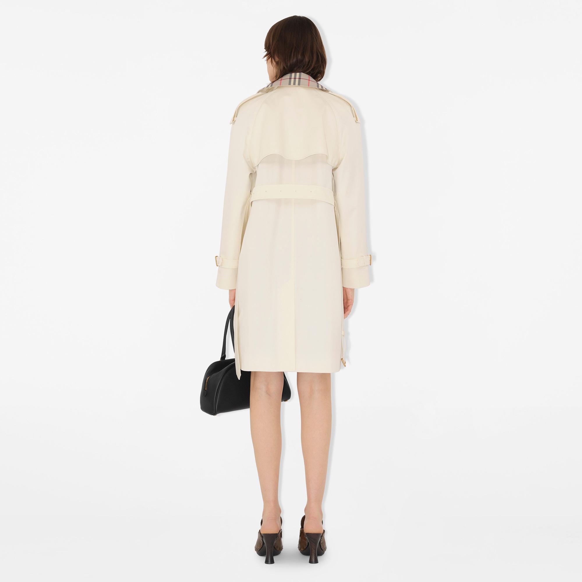 Burberry Kadın Krem Trençkot