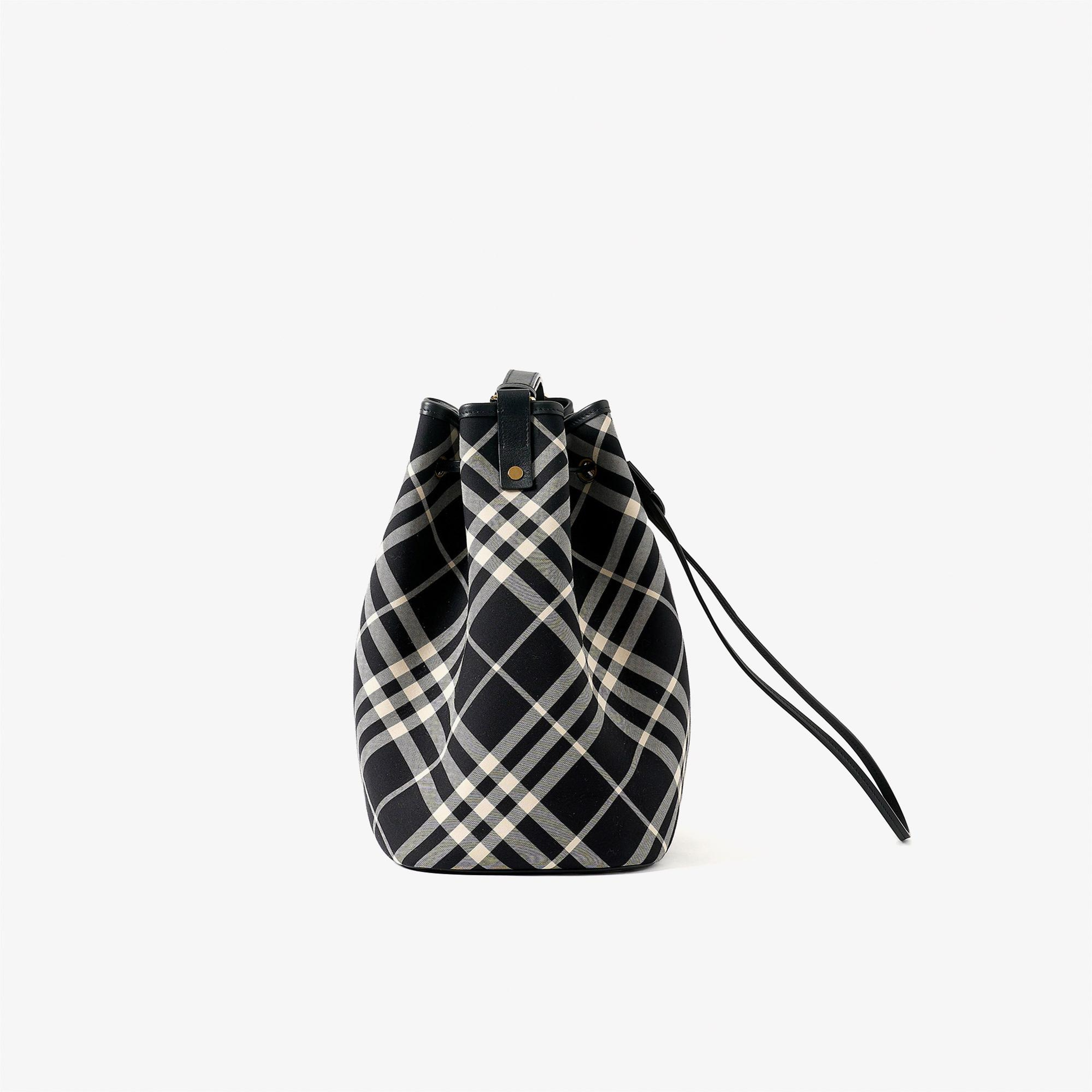 Burberry Medium Check Bucket Kadın Siyah Omuz Çantası
