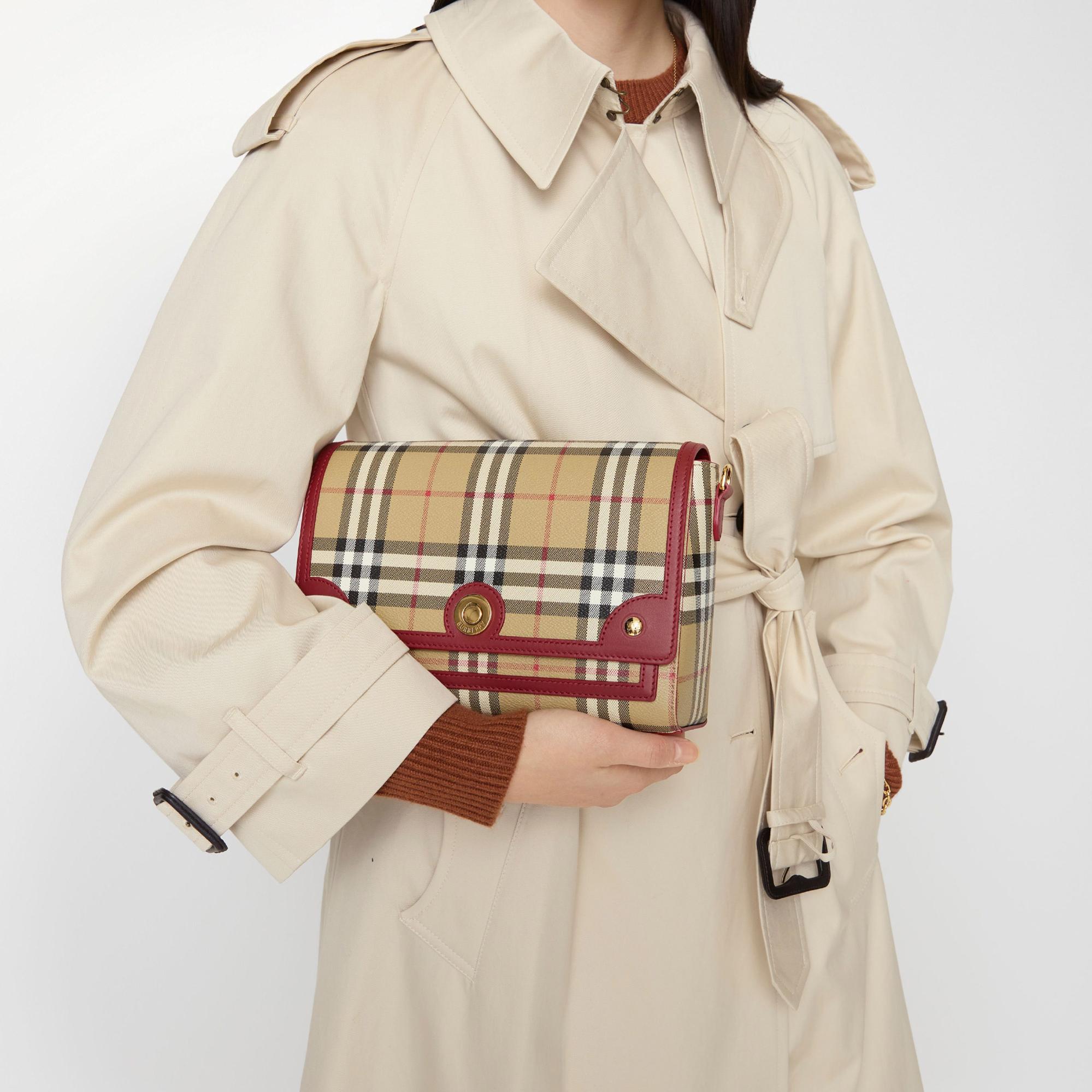 Burberry Note Kadın Bej Omuz Çantası