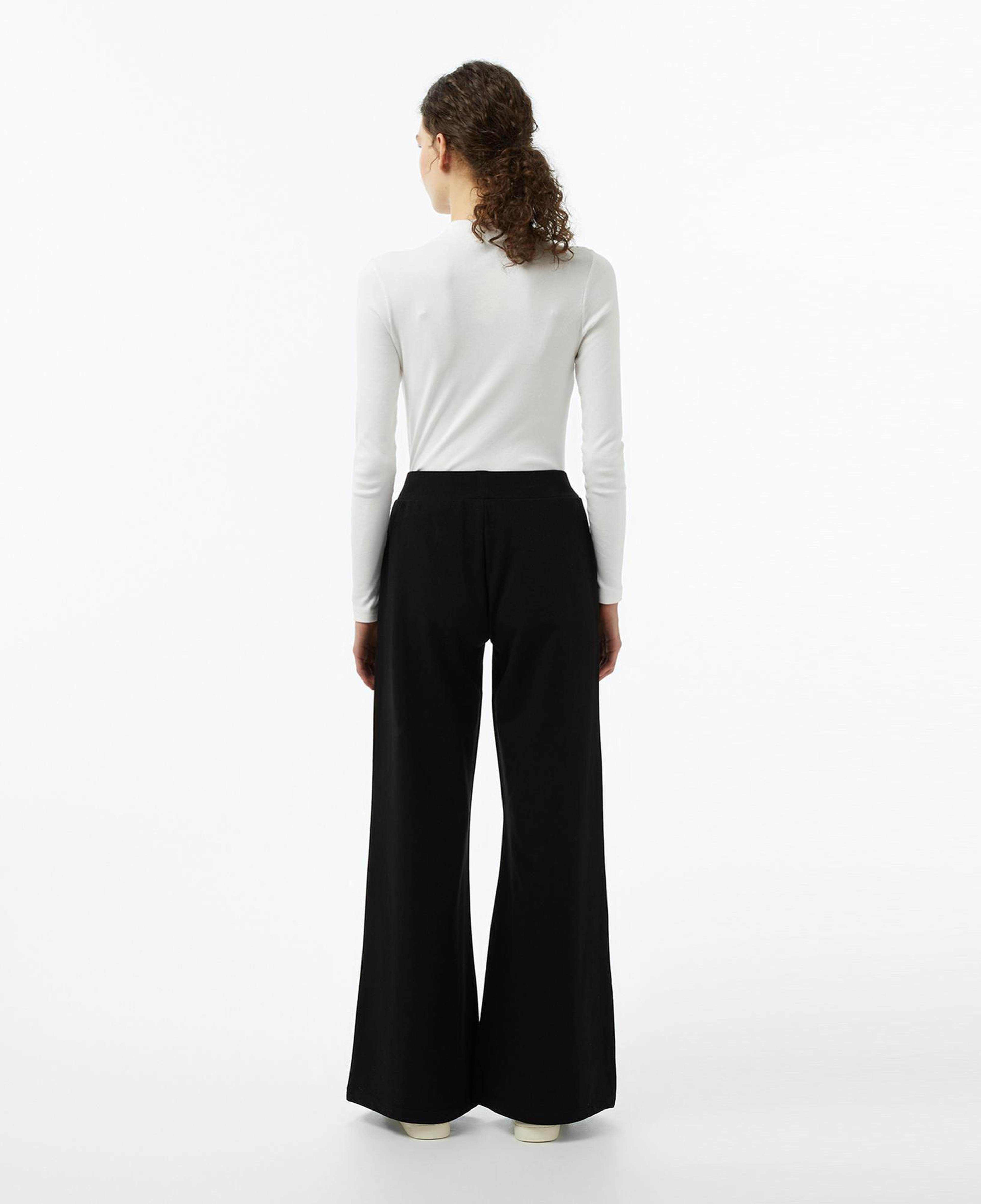 Emporio Armani Train Core Kadın Siyah Eşofman Altı