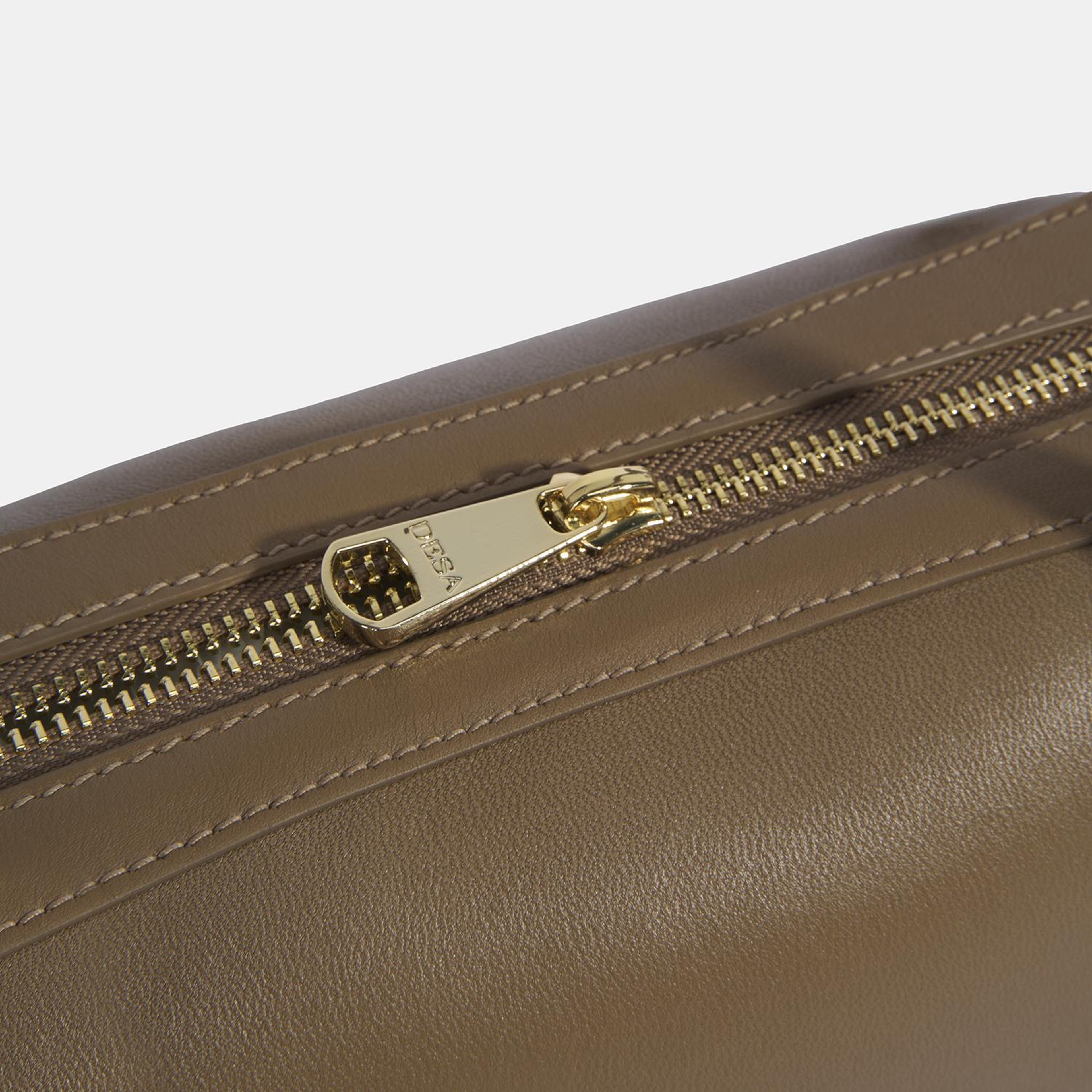 Limited Edition Kahve Kadın Yaprak Detaylı Deri Omuz Çantası