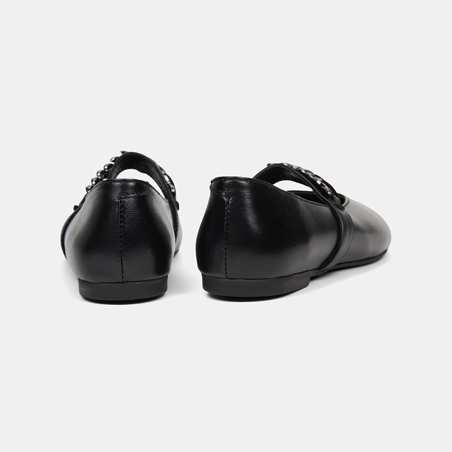 Kadın Siyah Metal Aksesuarlı Mary Jane Deri Babet