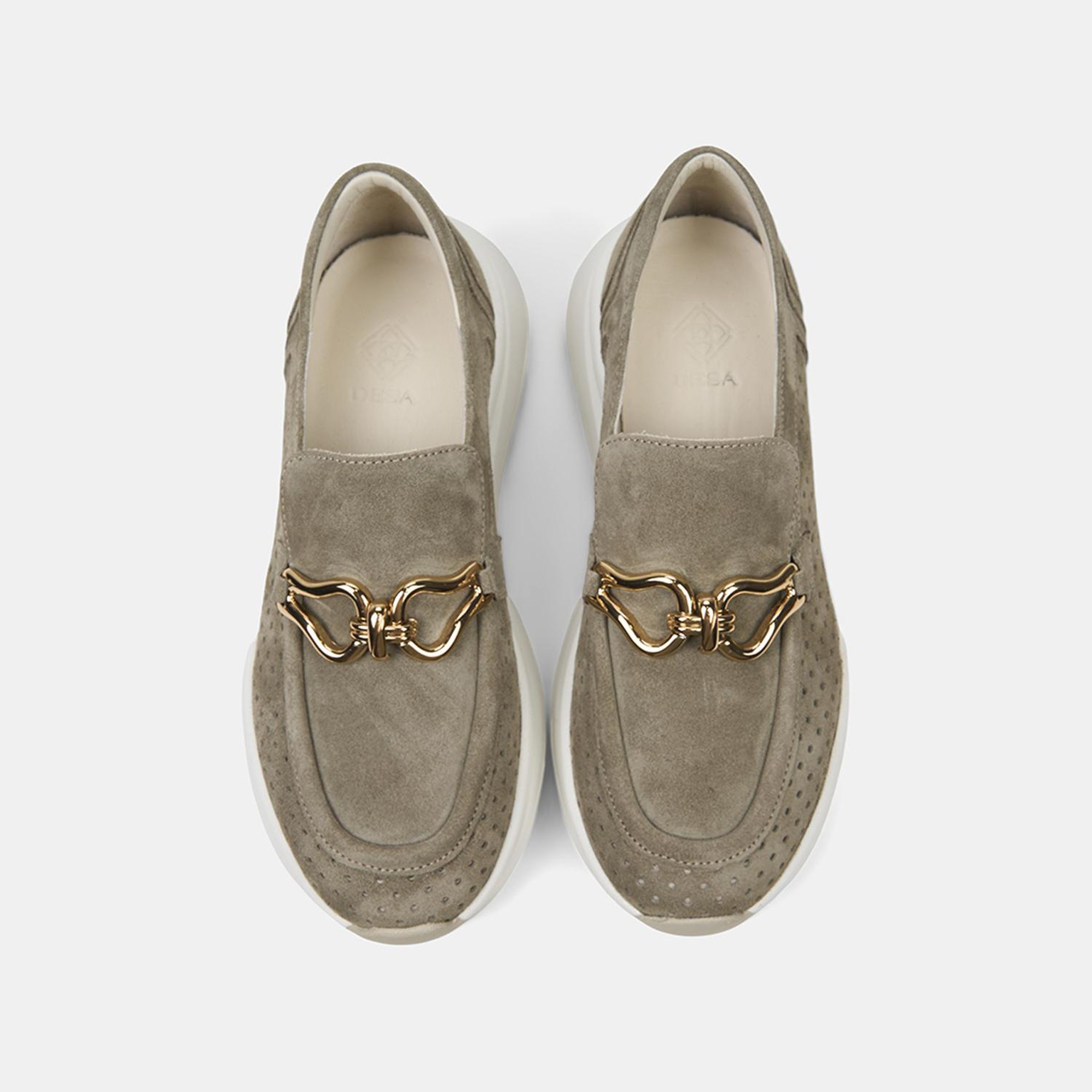 Kadın Yeşil Metal Aksesuarlı Dolgu Topuklu Süet Spor Ayakkabı