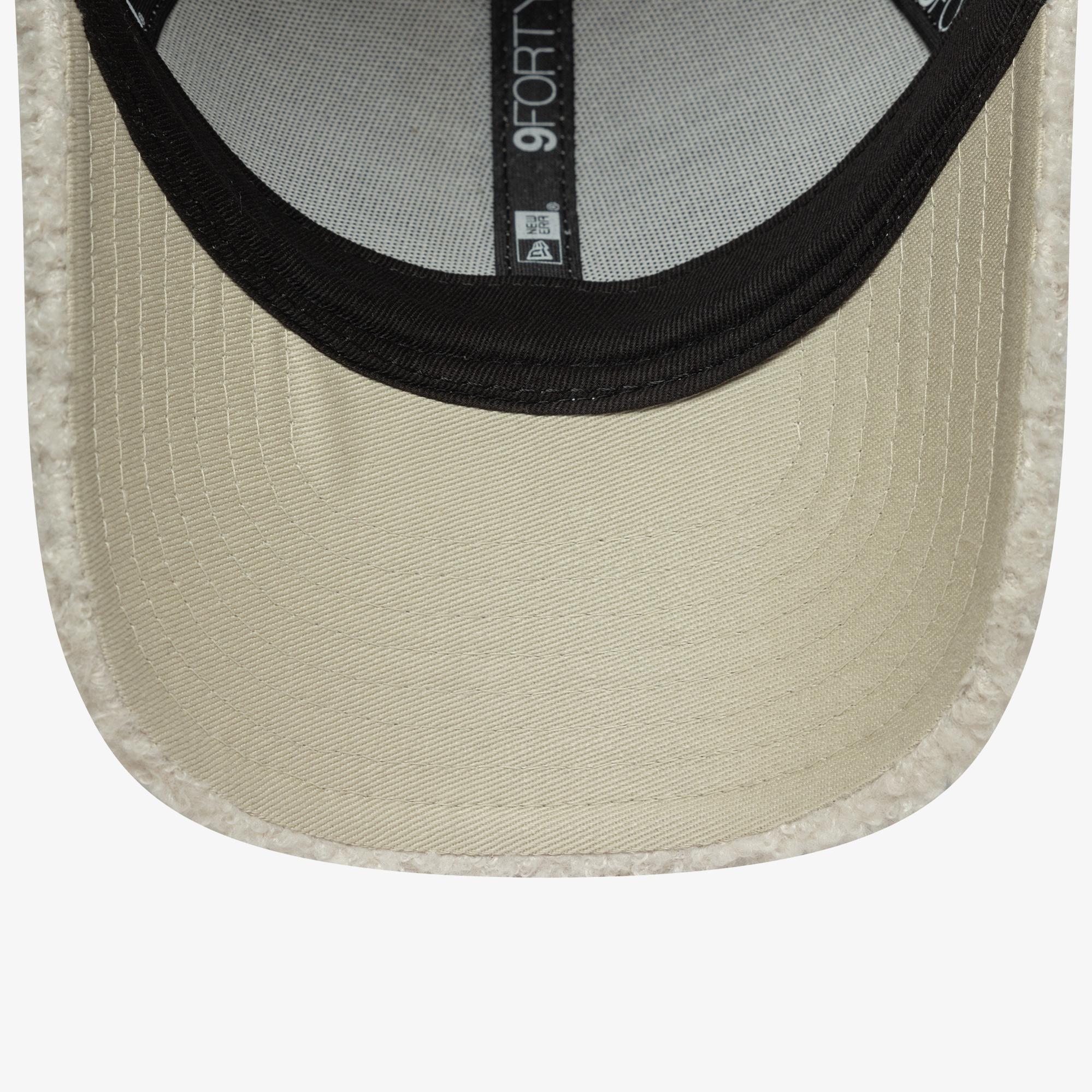 New Era Teddy Fleece 9Forty Winter Çocuk Bej Şapka