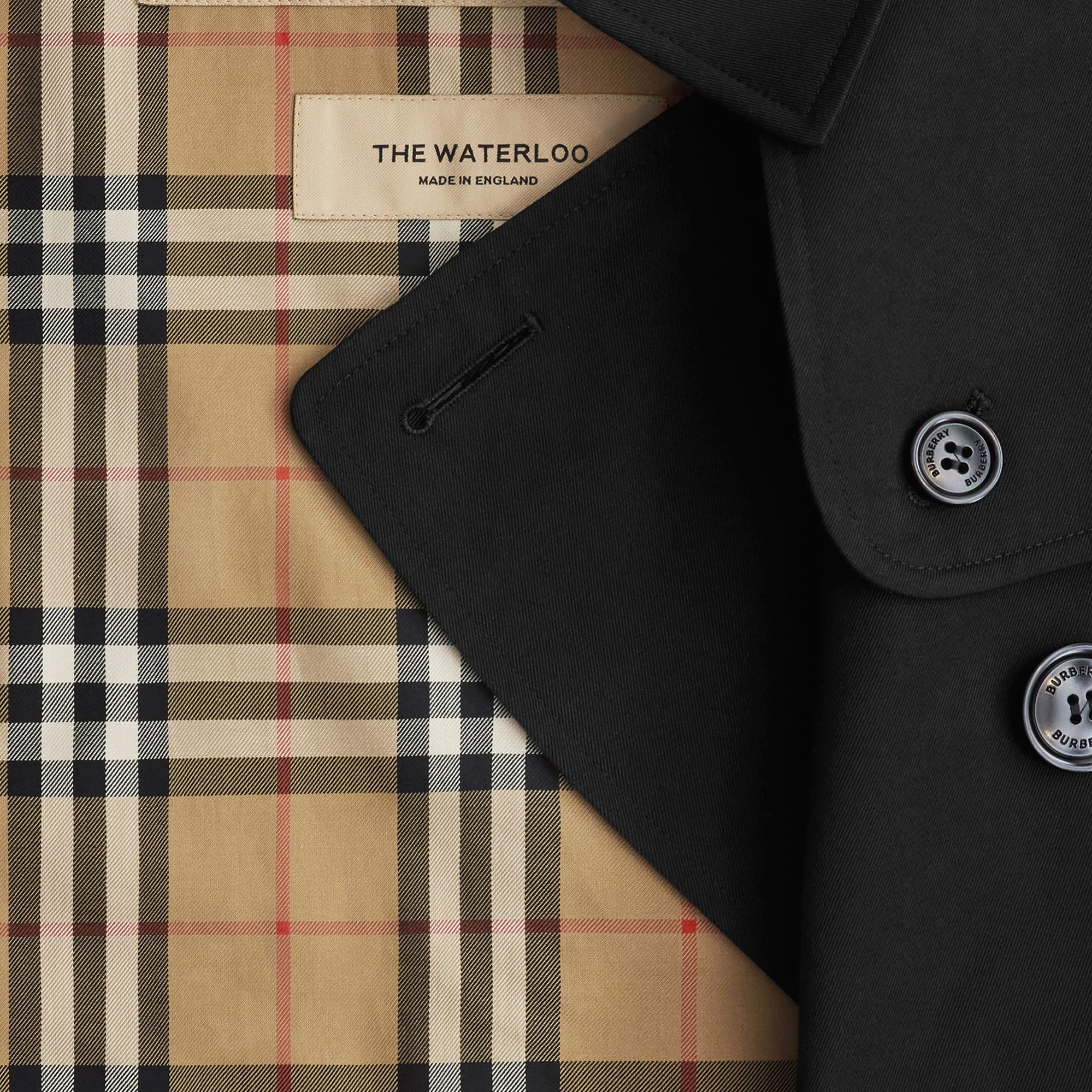 Burberry Long Waterloo Heritage Kadın Siyah Trençkot