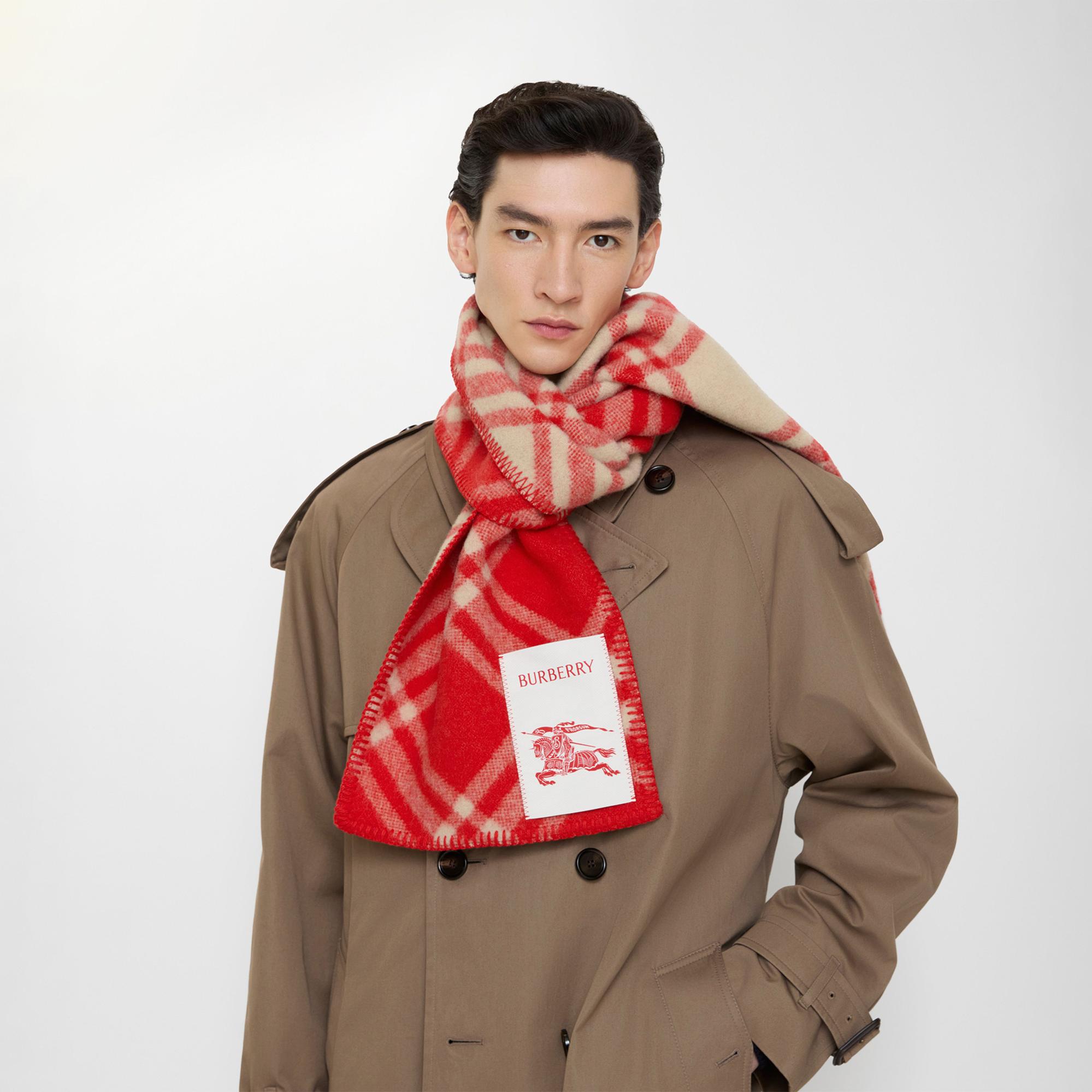 Burberry Kadın Kırmızı Atkı