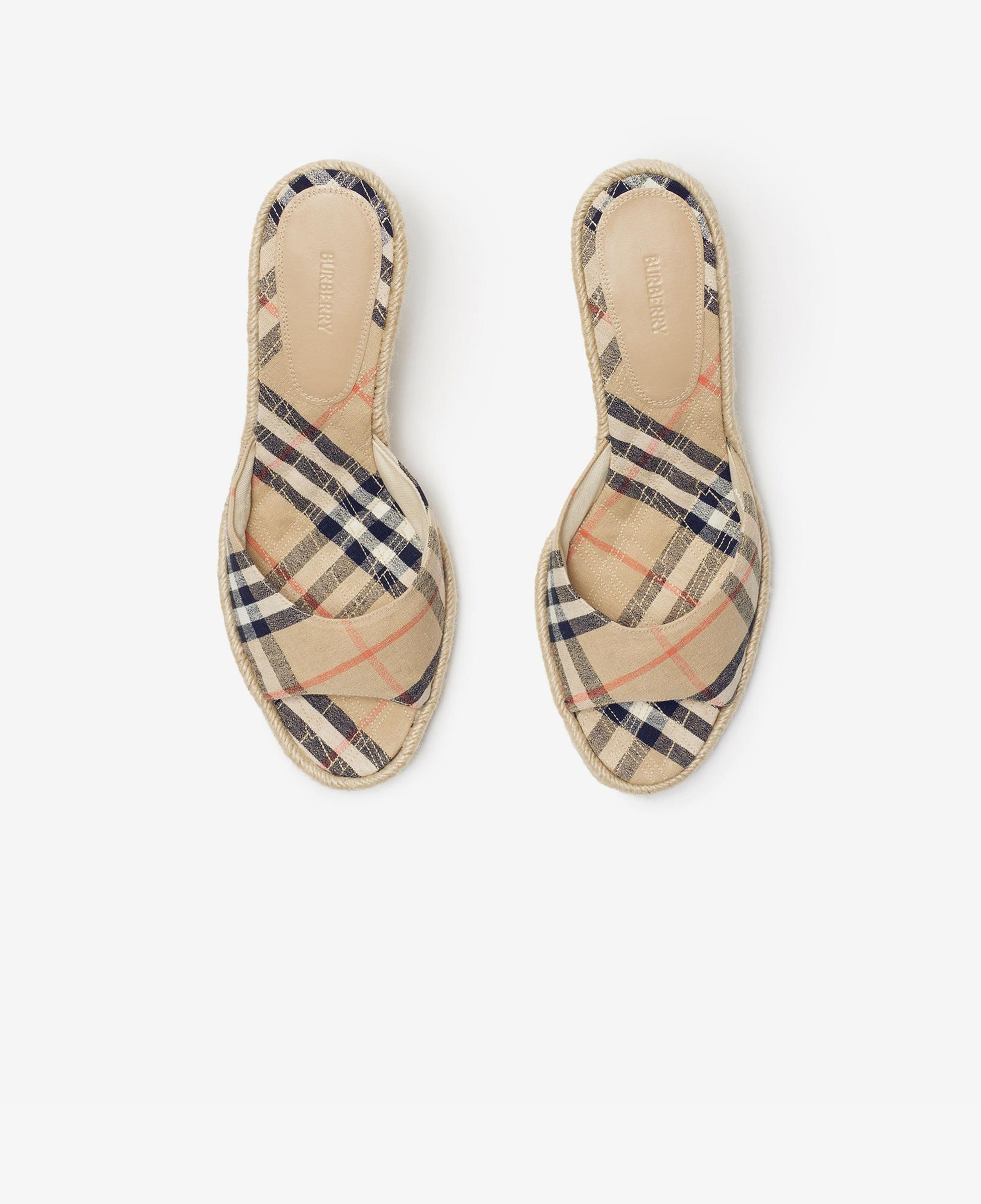 Burberry Mews Mules Kadın Bej Espadril
