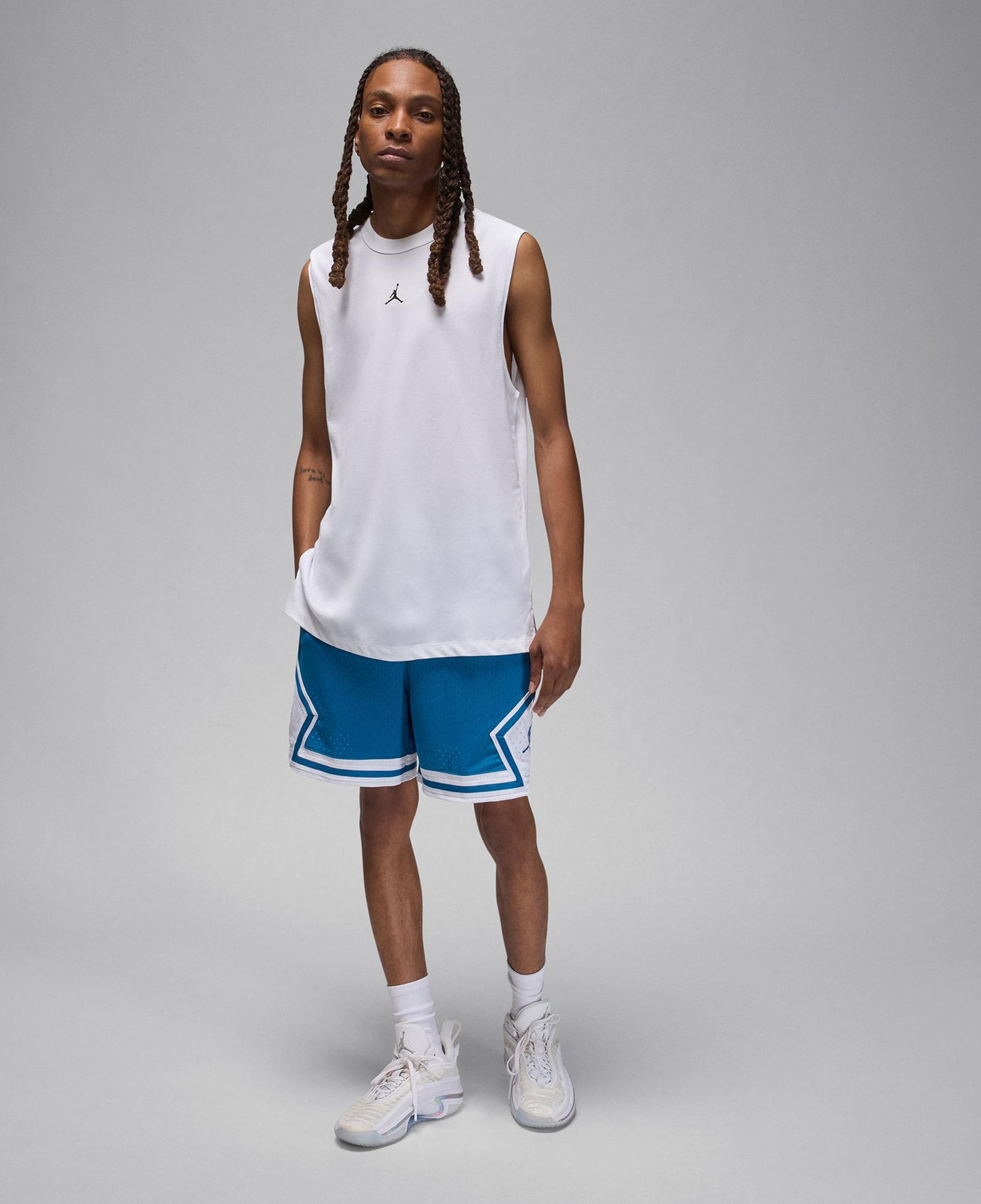 Jordan Dri-Fit Sport Erkek Beyaz Kolsuz T-Shirt