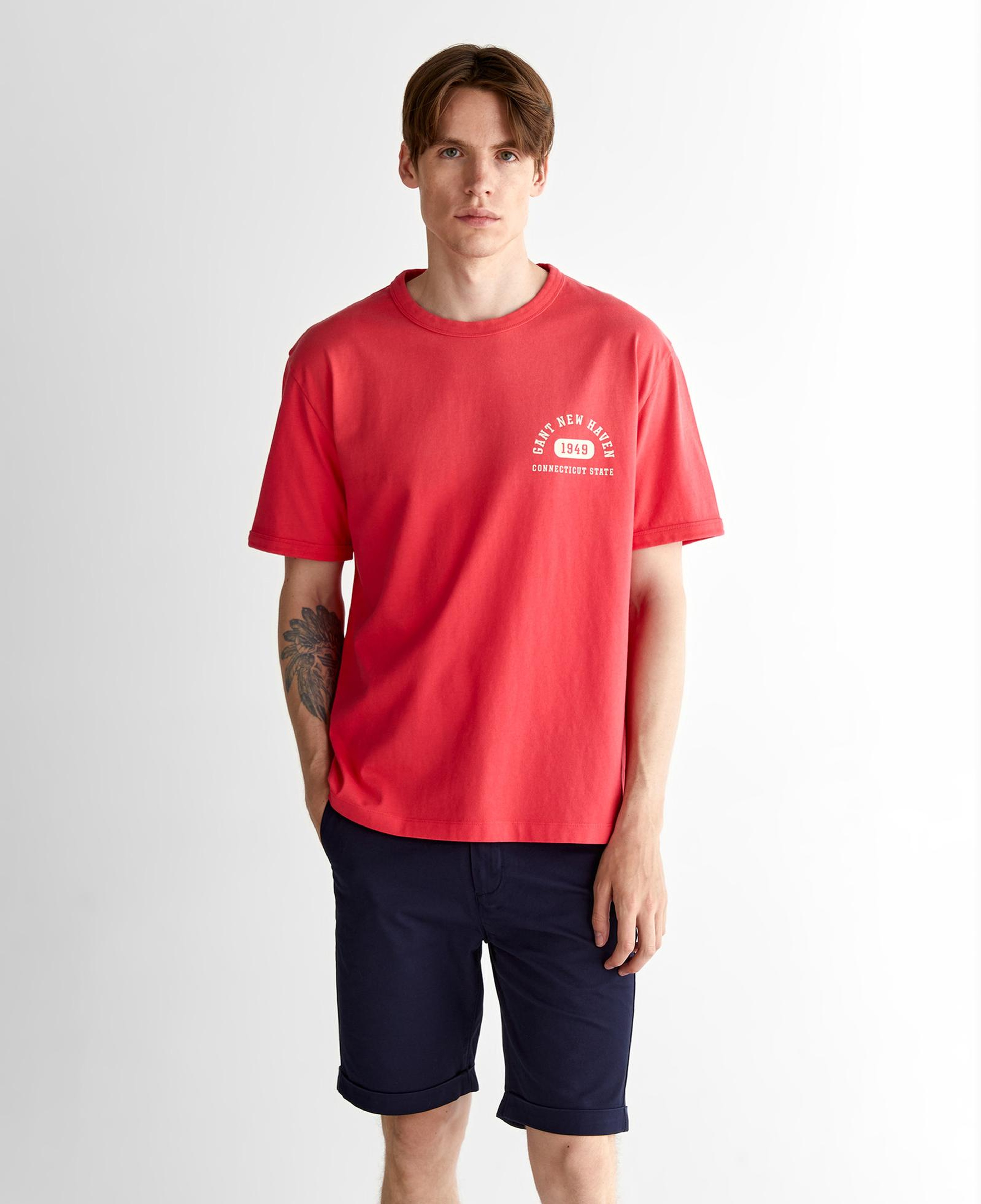 GANT Erkek Kırmızı Relaxed Fit Bisiklet Yaka Logolu T-Shirt