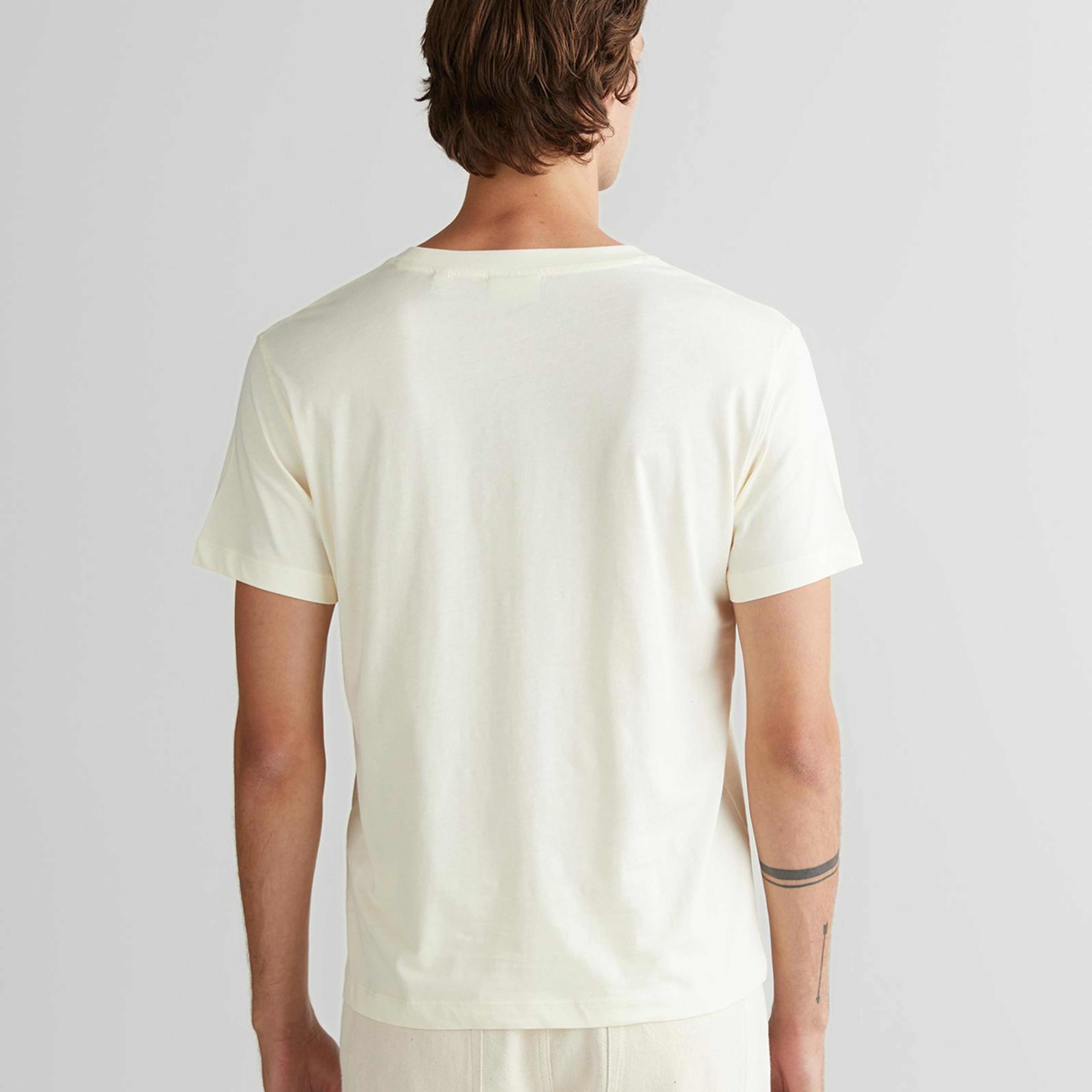 GANT Erkek Krem Regular Fit Bisiklet Yaka Logolu T-Shirt