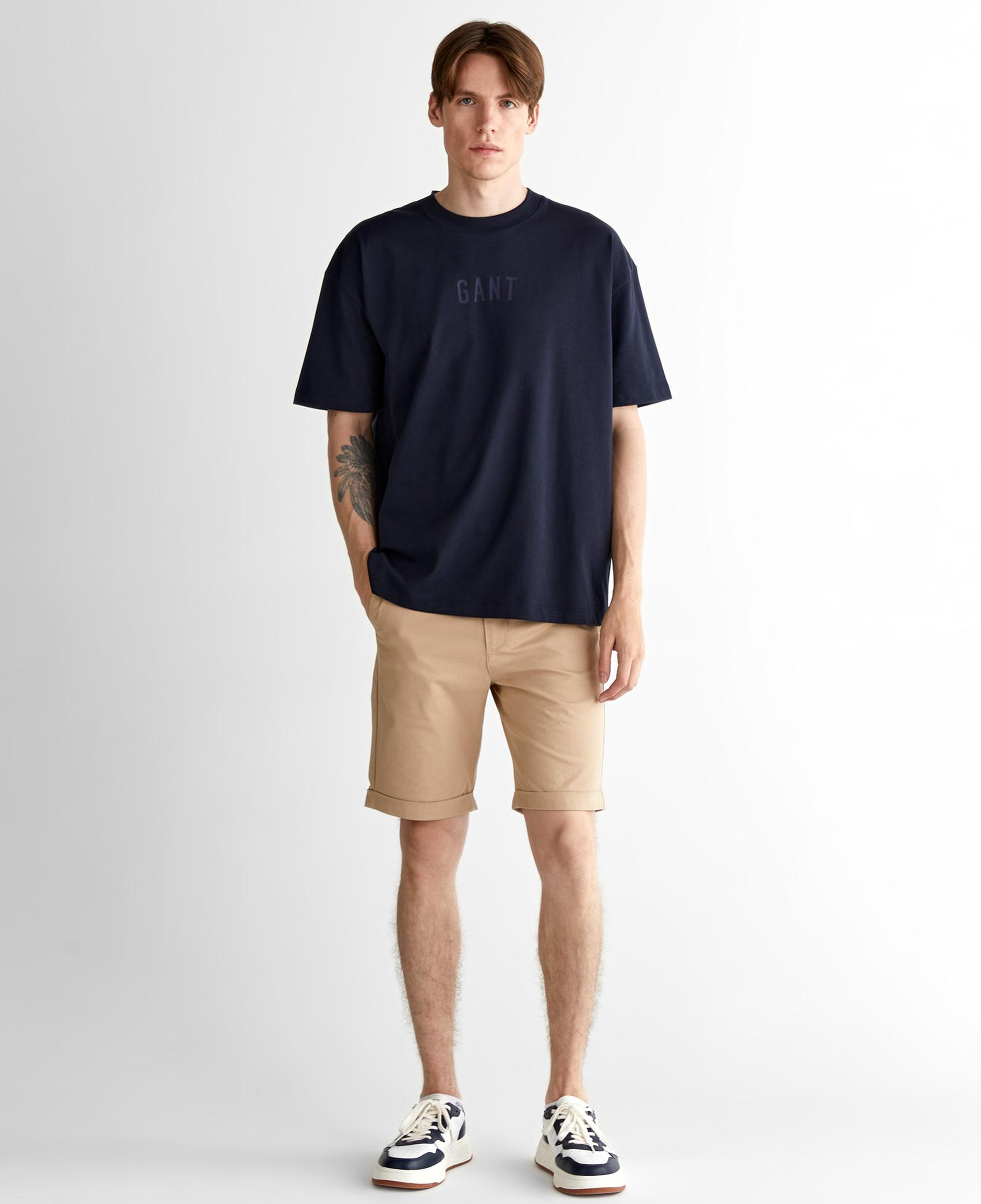 GANT Erkek Lacivert Relaxed Fit Bisiklet Yaka Logolu T-Shirt
