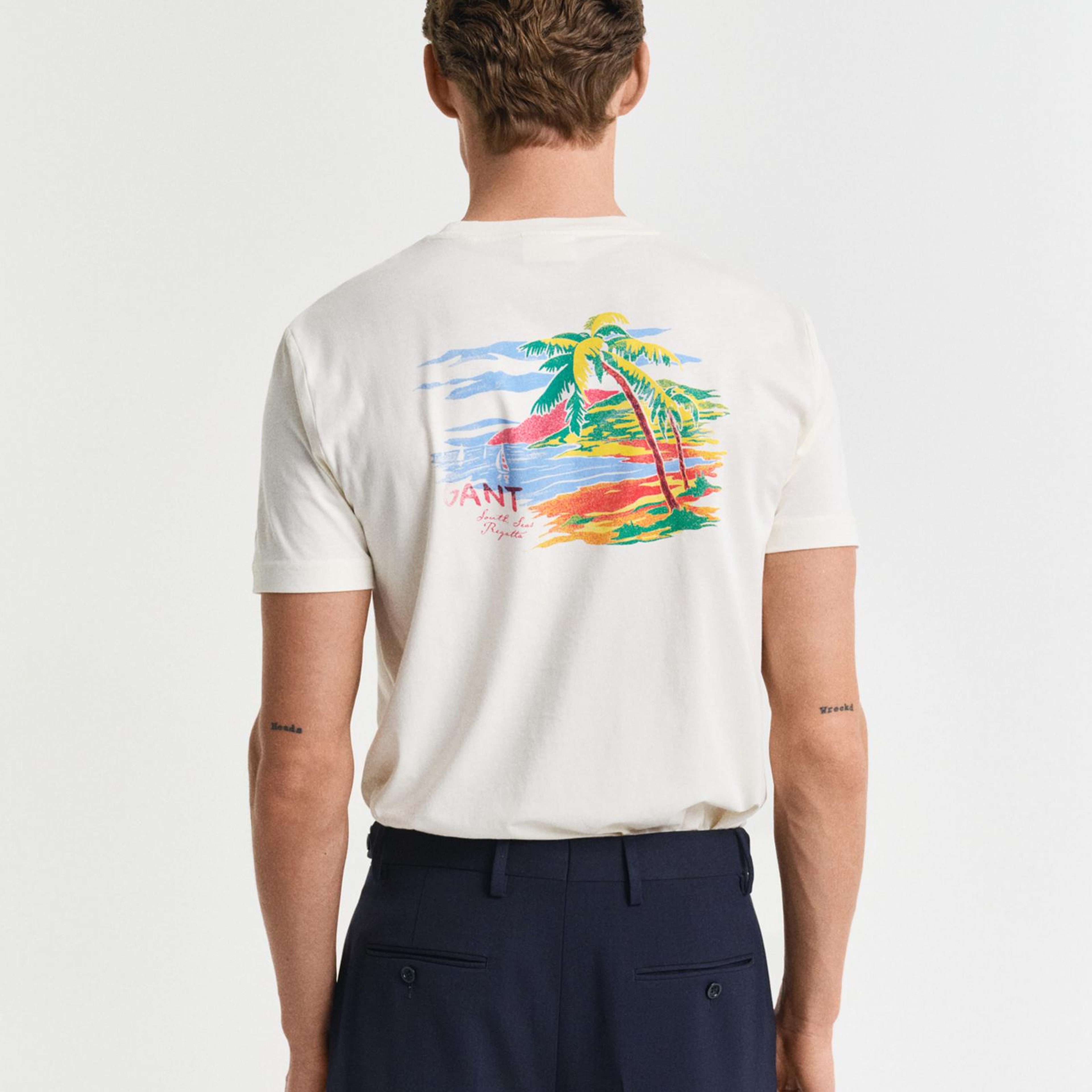 GANT Erkek Krem Regular Fit Bisiklet Yaka Logolu T-Shirt