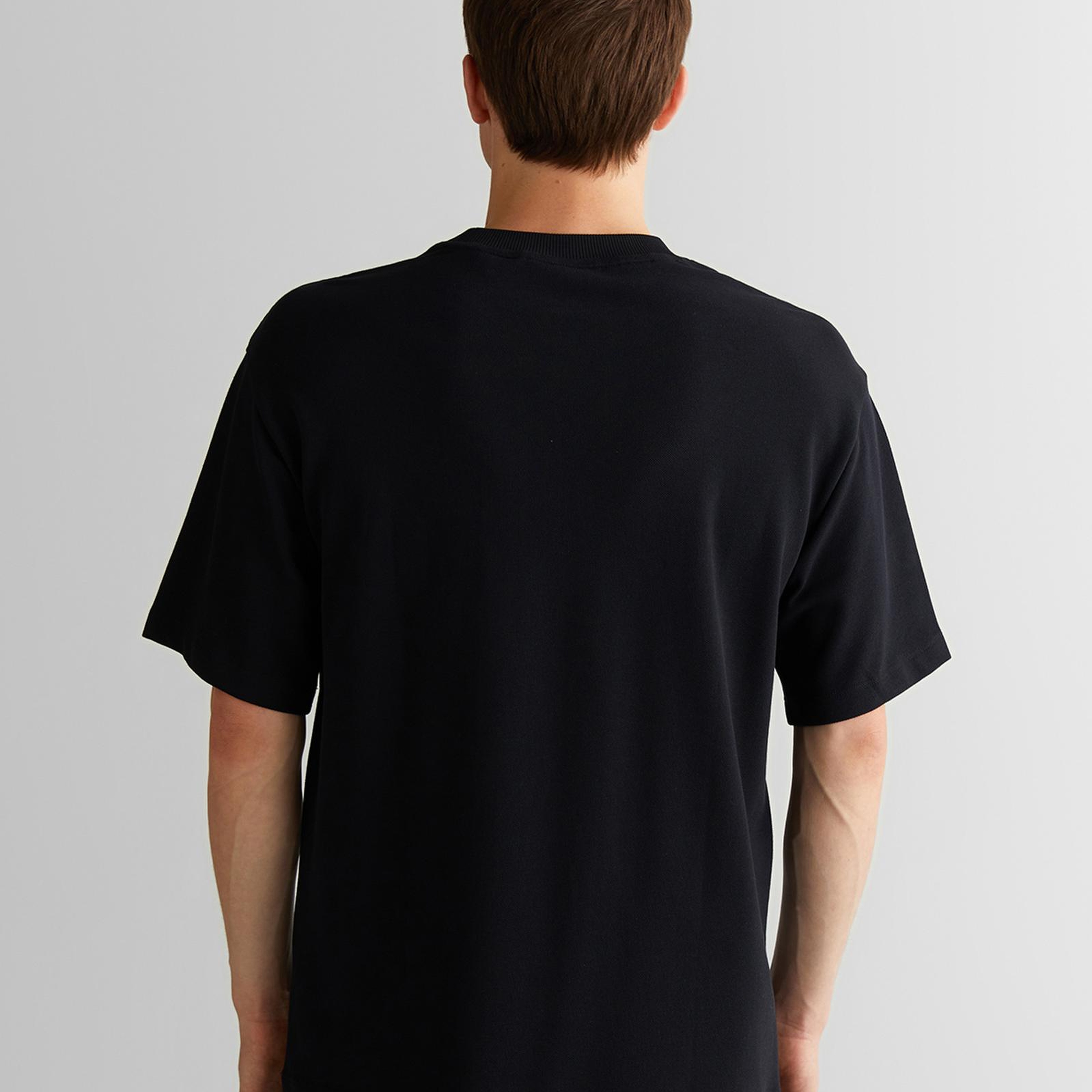GANT Erkek Siyah Relaxed Fit Bisiklet Yaka Logolu T-Shirt